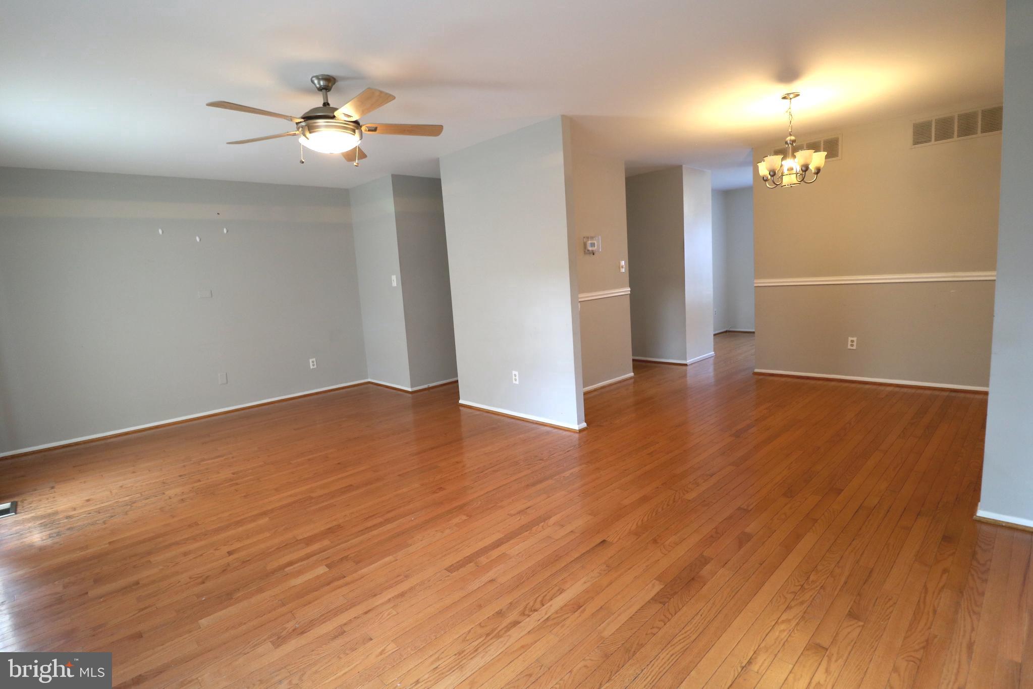 2535 VINEYARD LANE