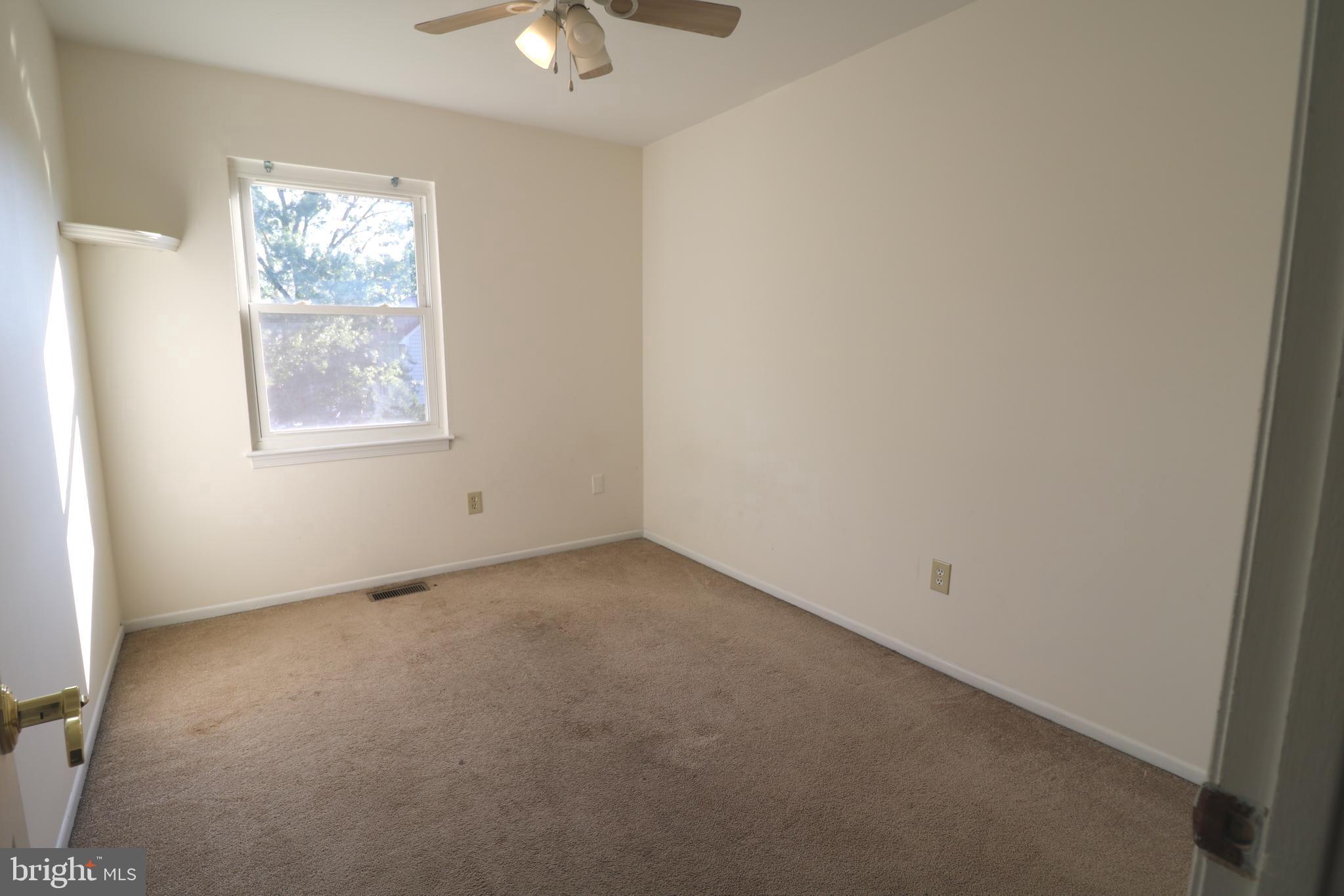 2535 VINEYARD LANE