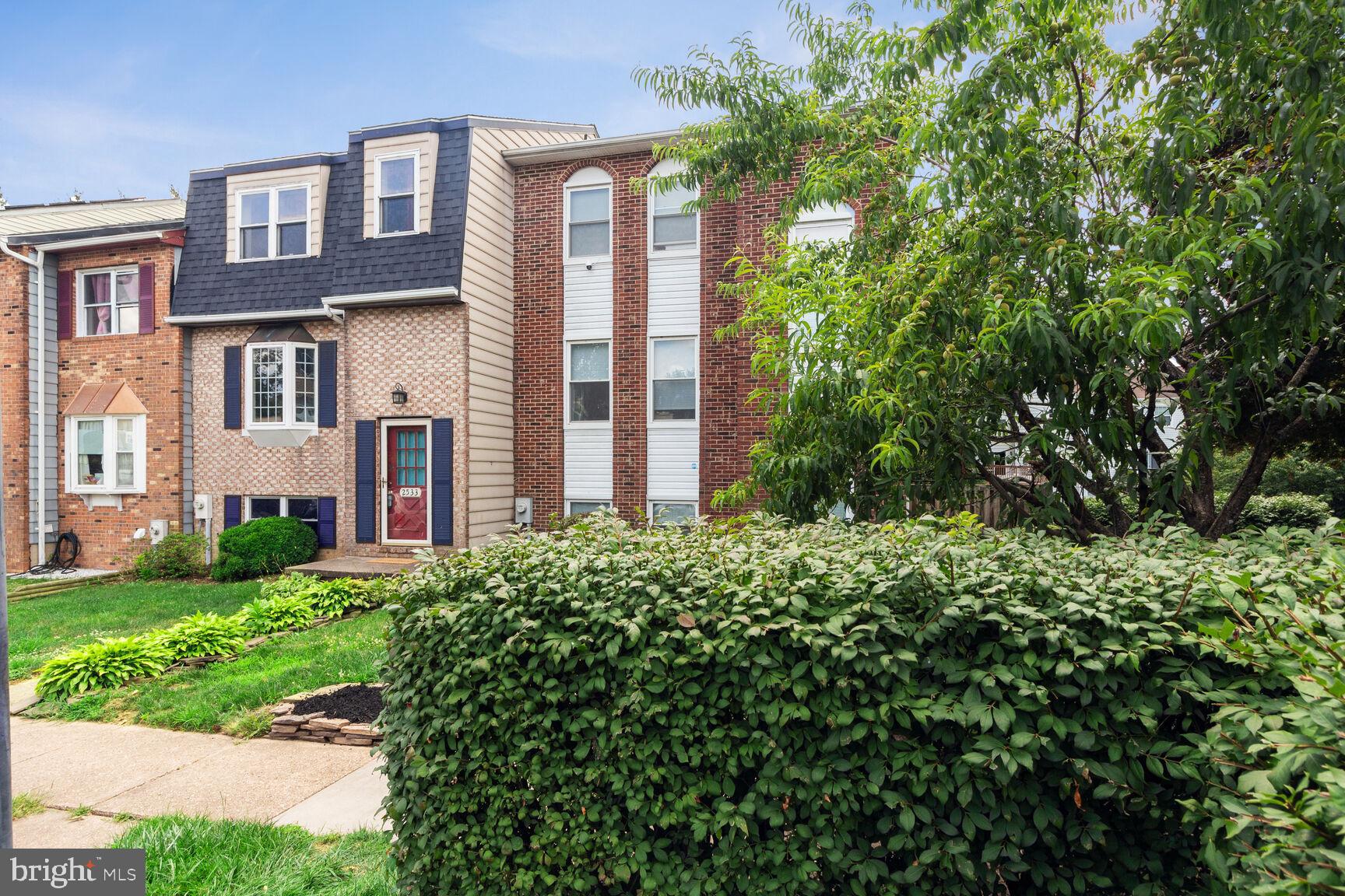 2535 VINEYARD LANE