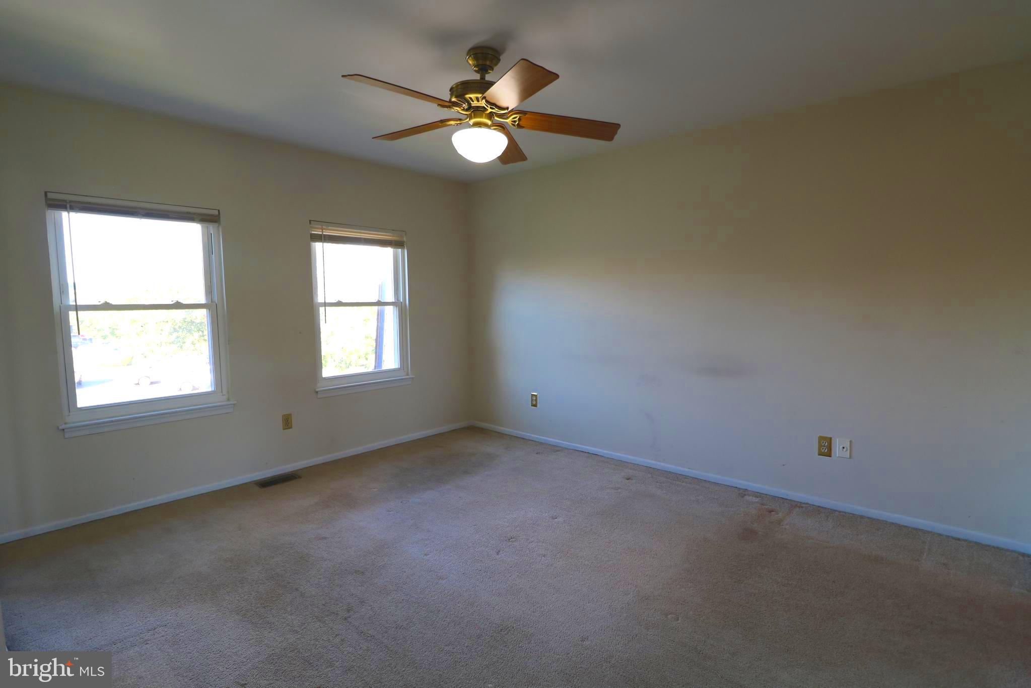 2535 VINEYARD LANE