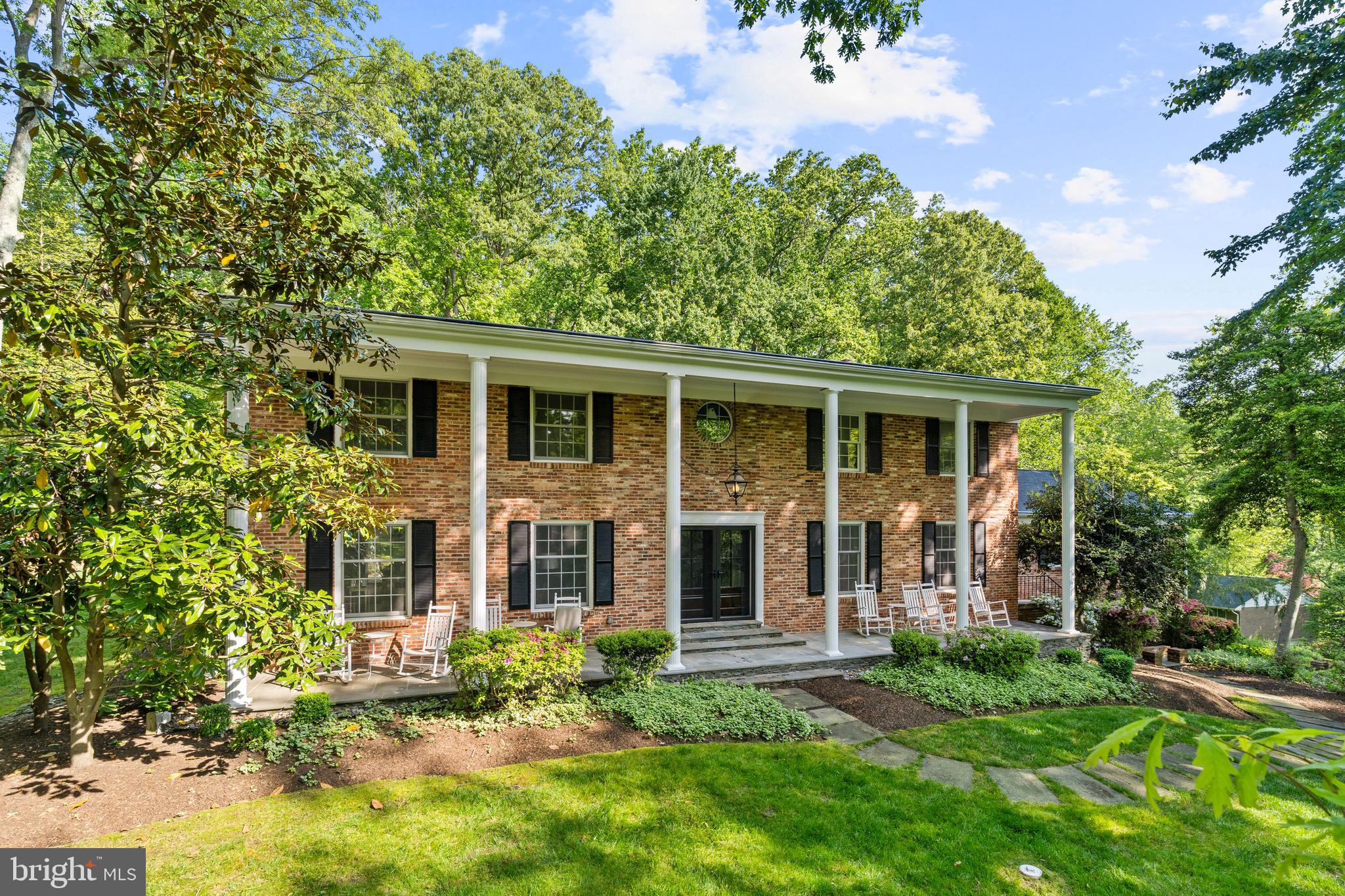 2894 SPRING LAKES DRIVE