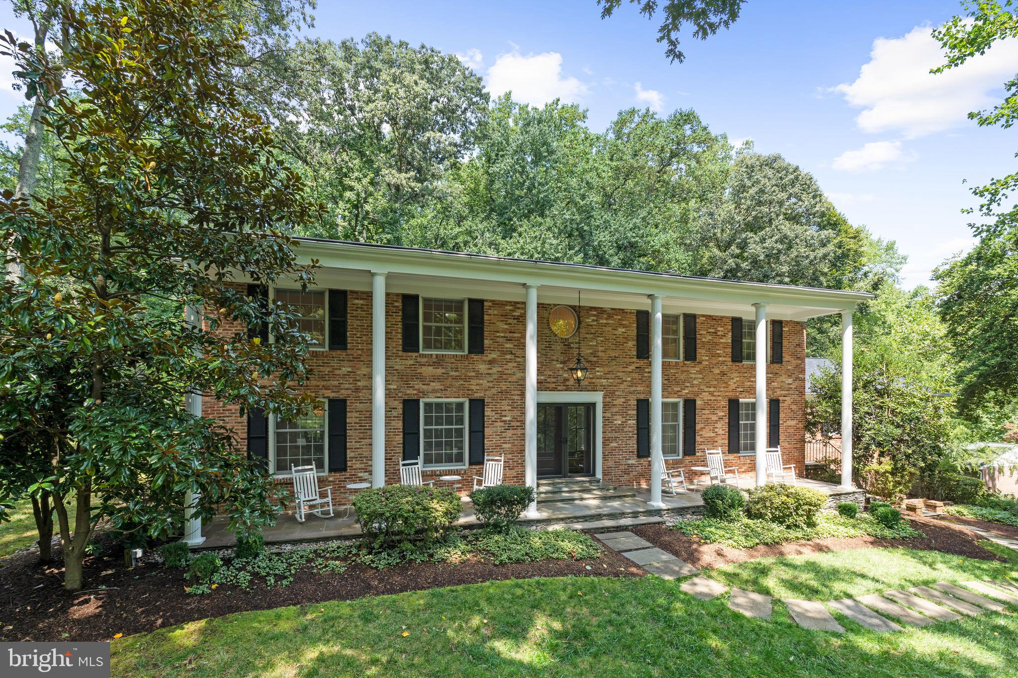 2894 SPRING LAKES DRIVE