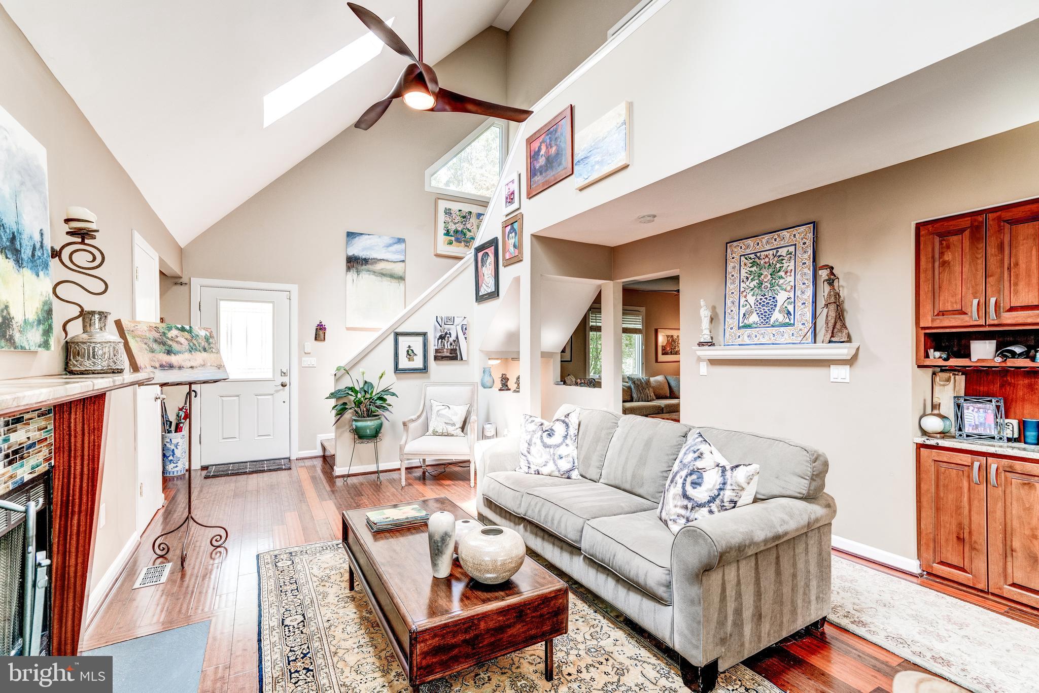 1195 Bay Highlands Dr