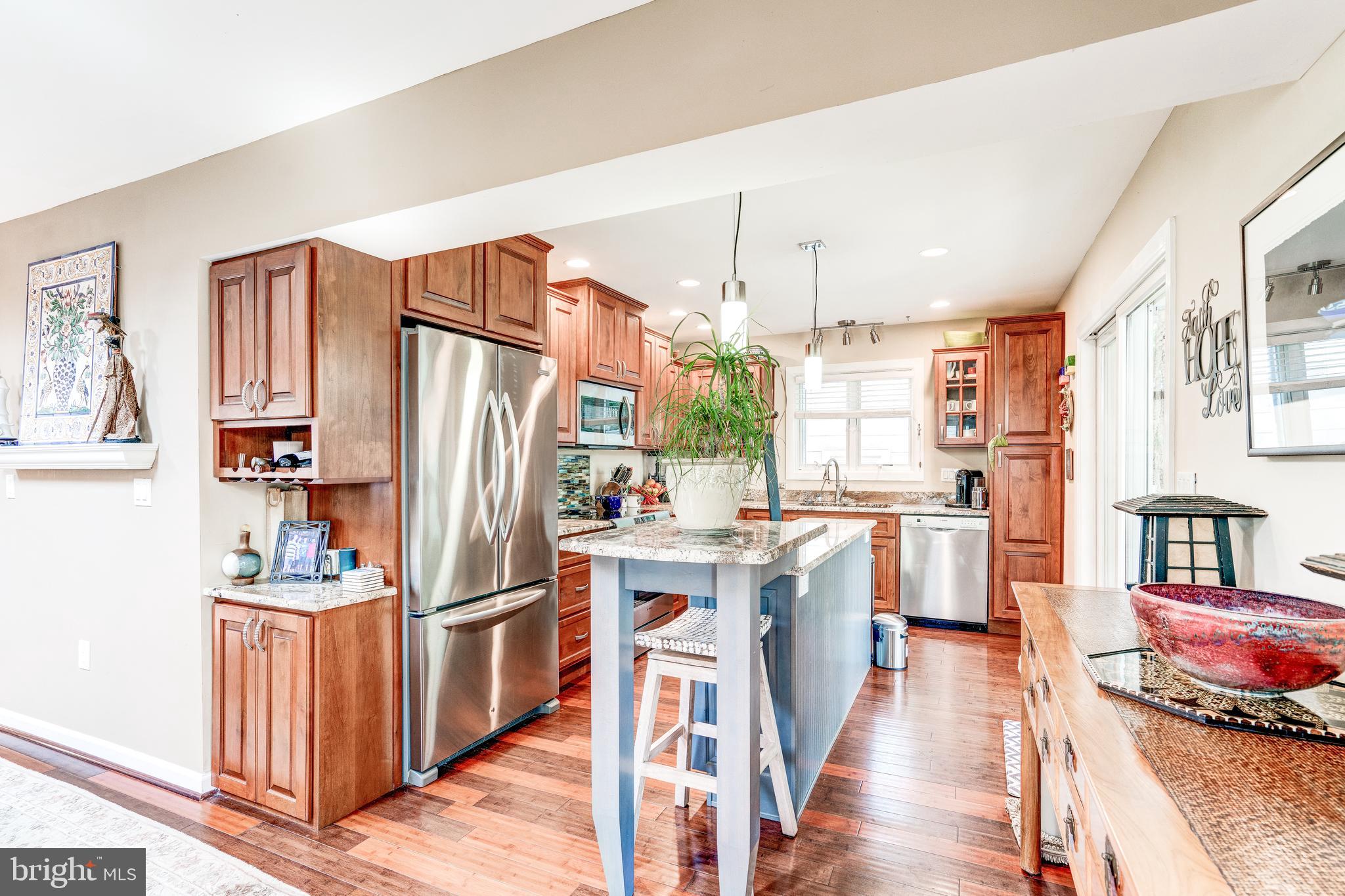 1195 Bay Highlands Dr