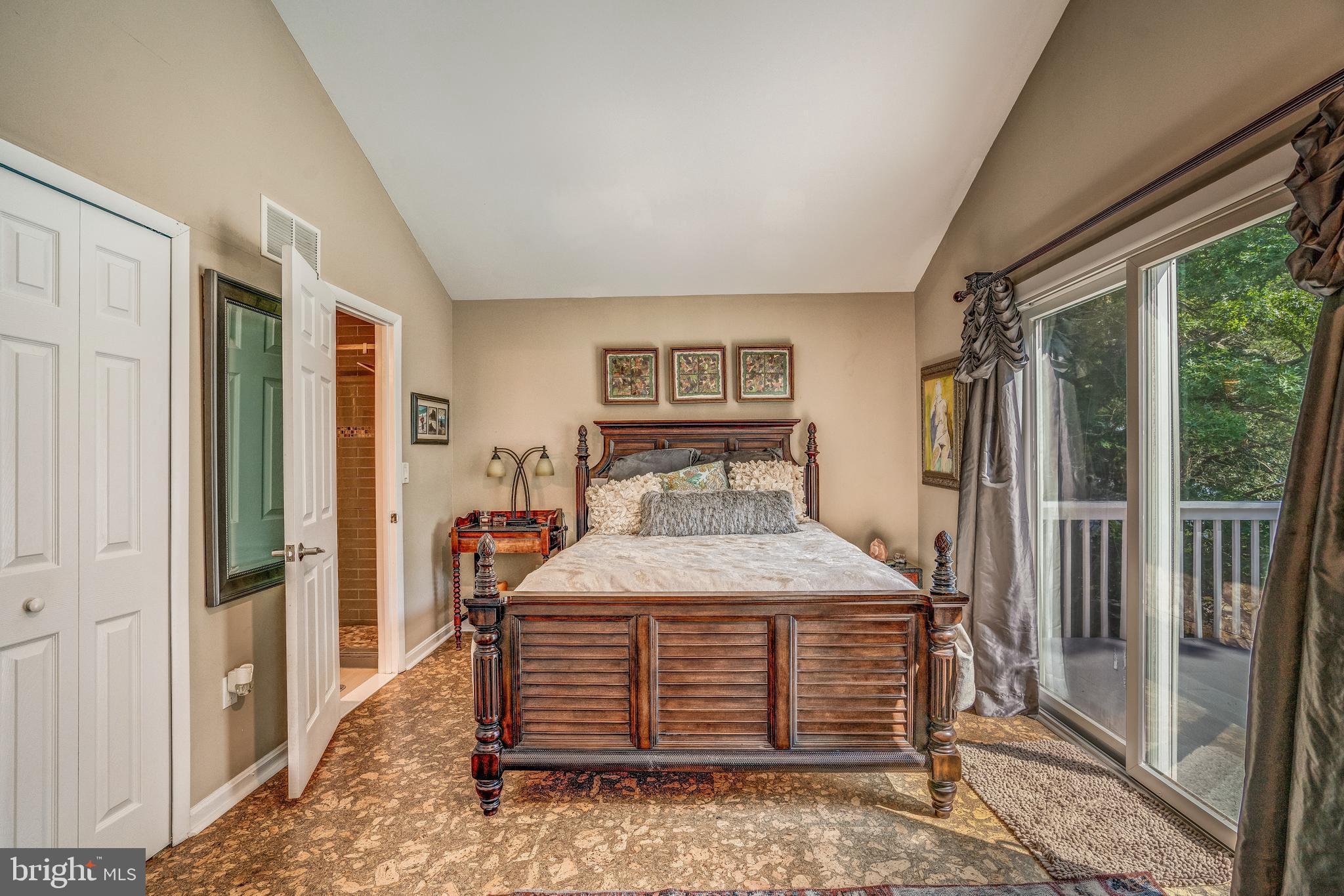1195 Bay Highlands Dr