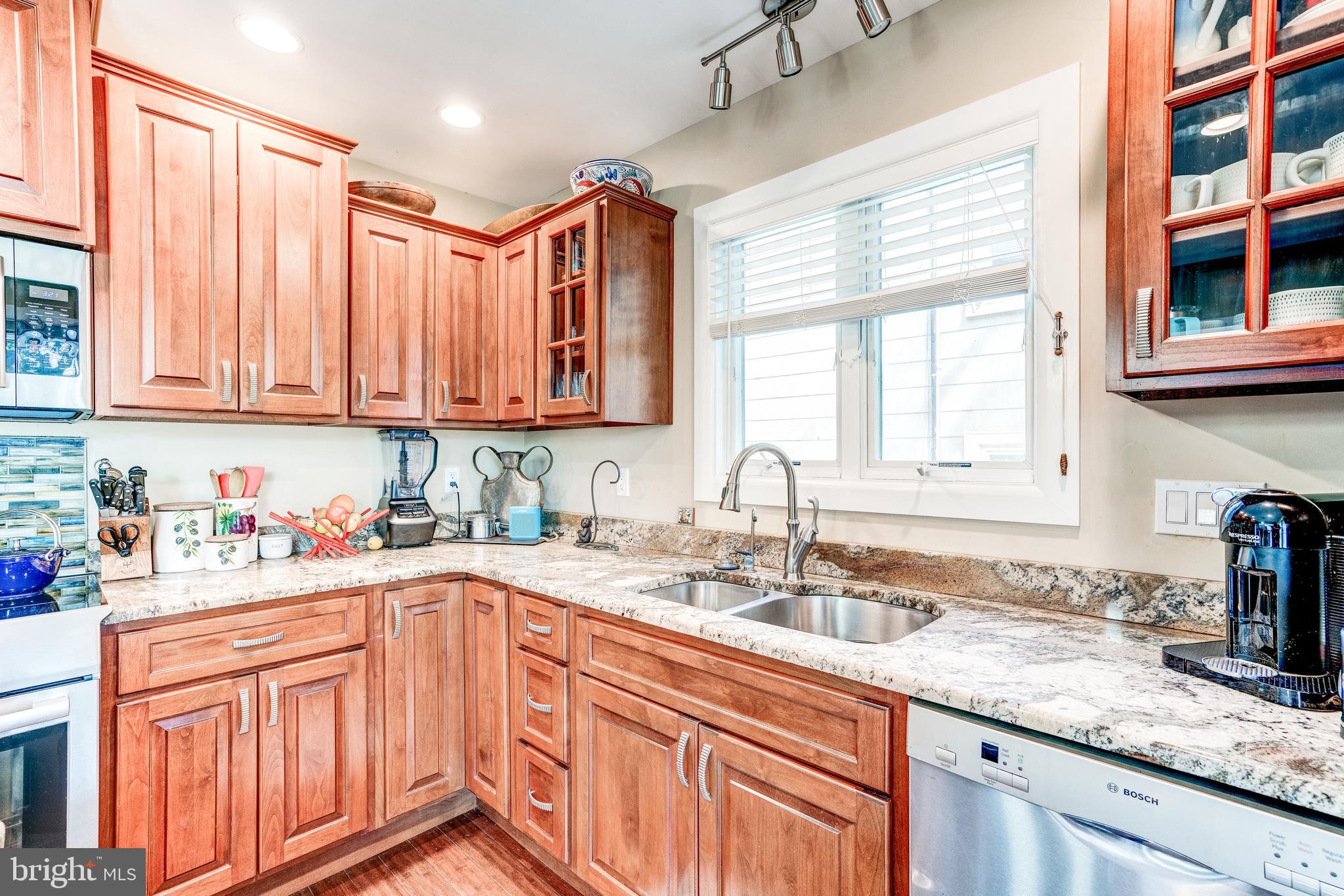 1195 Bay Highlands Dr