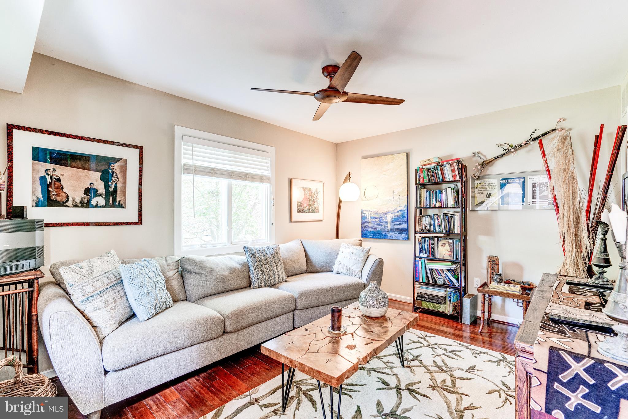 1195 Bay Highlands Dr
