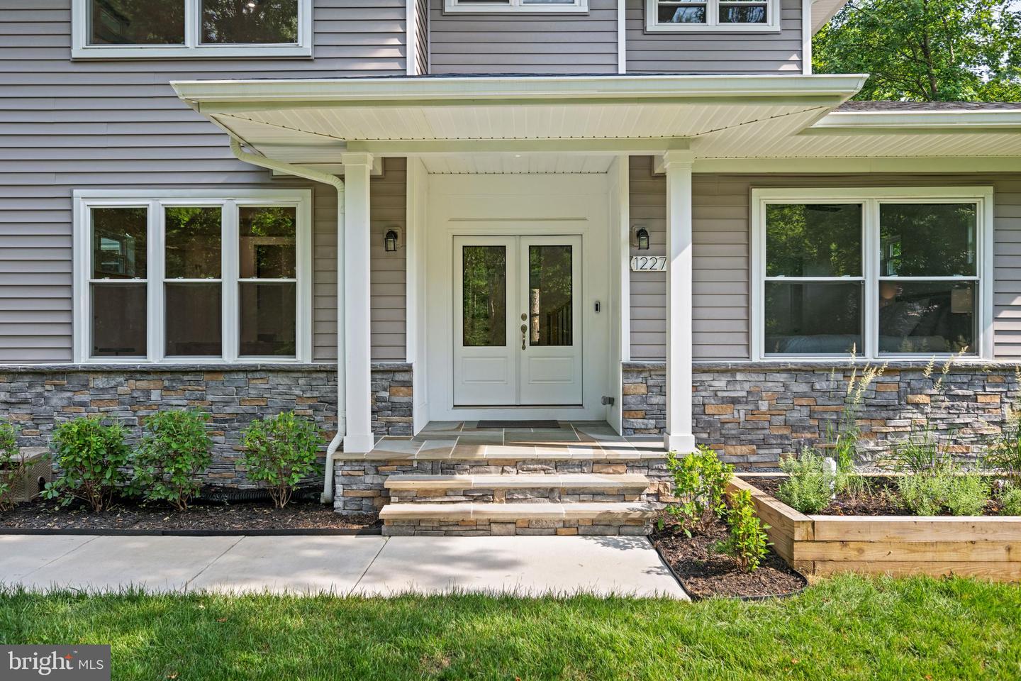 1227 CROSS RD