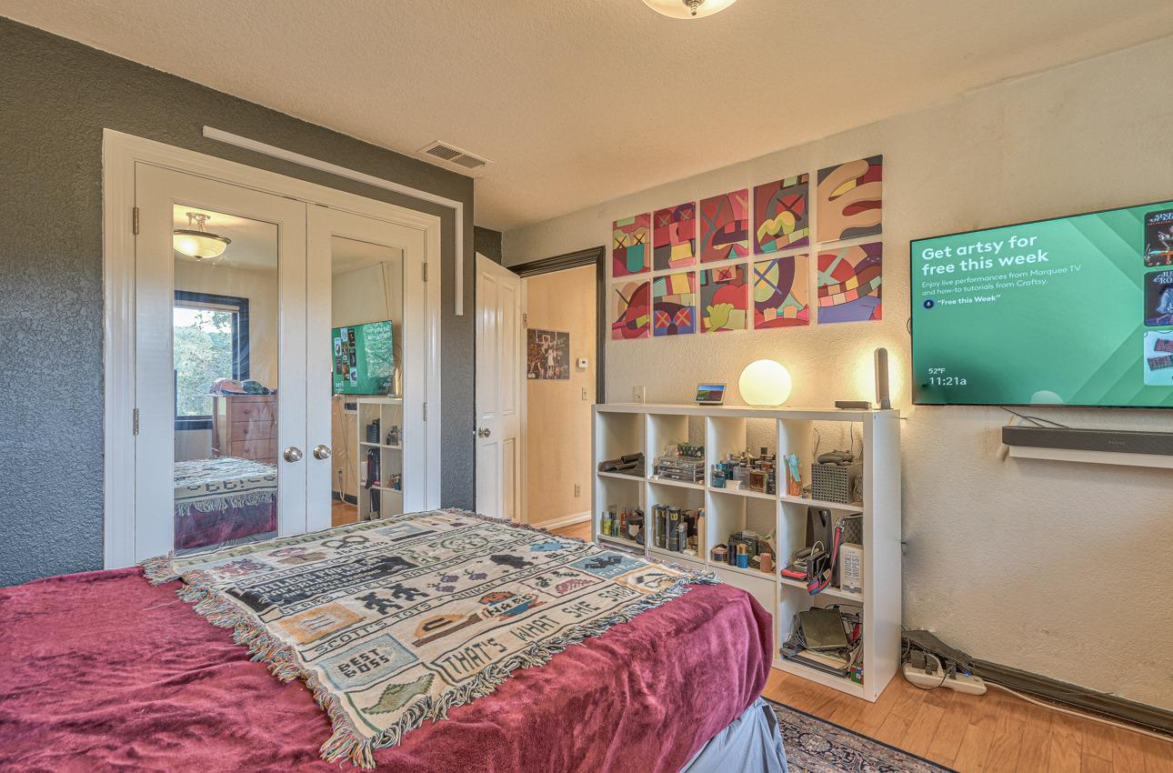 24725 Avenida Principal