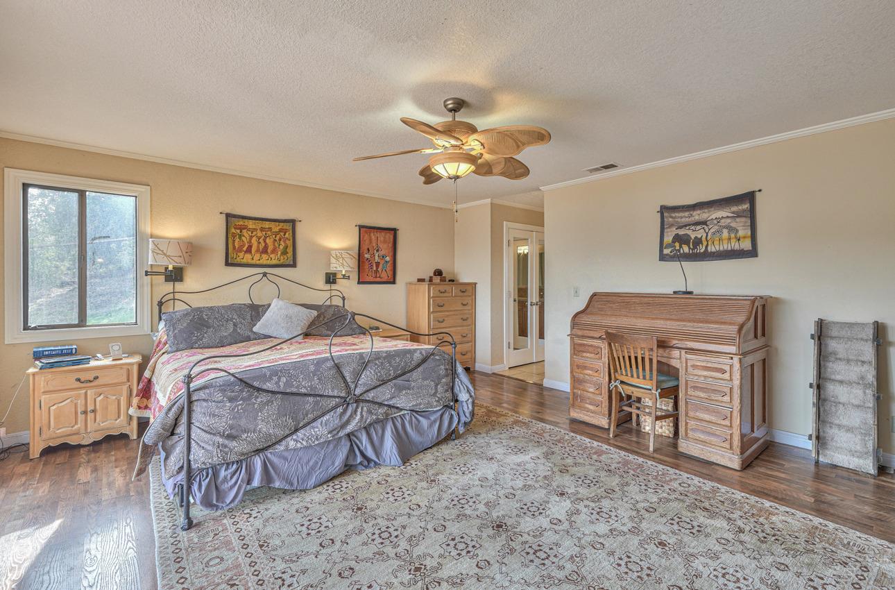 24725 Avenida Principal