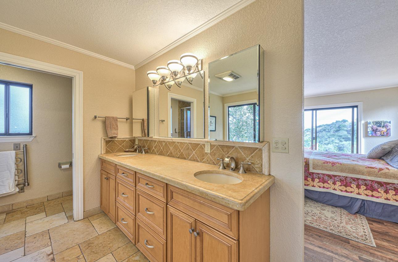 24725 Avenida Principal