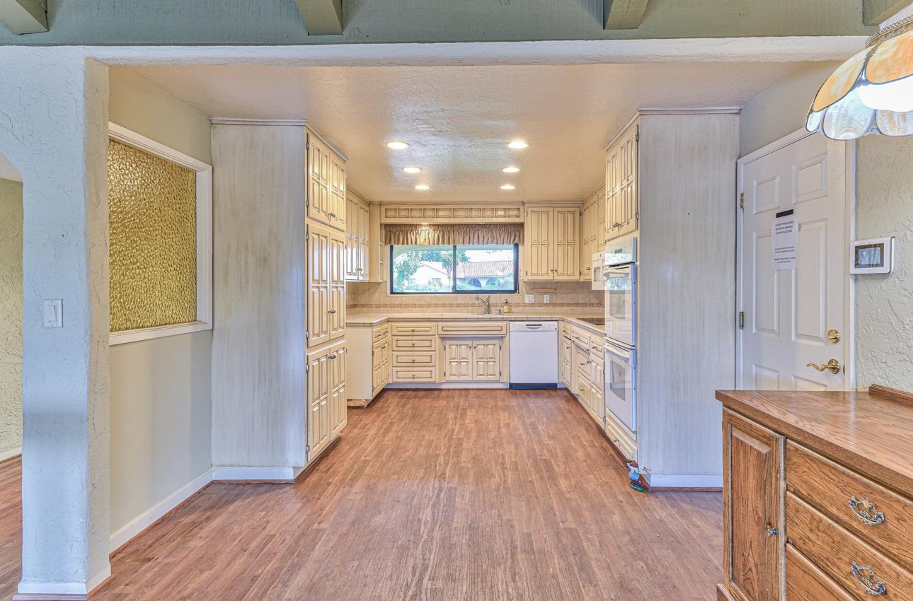 11680 Tam Oshanter Drive