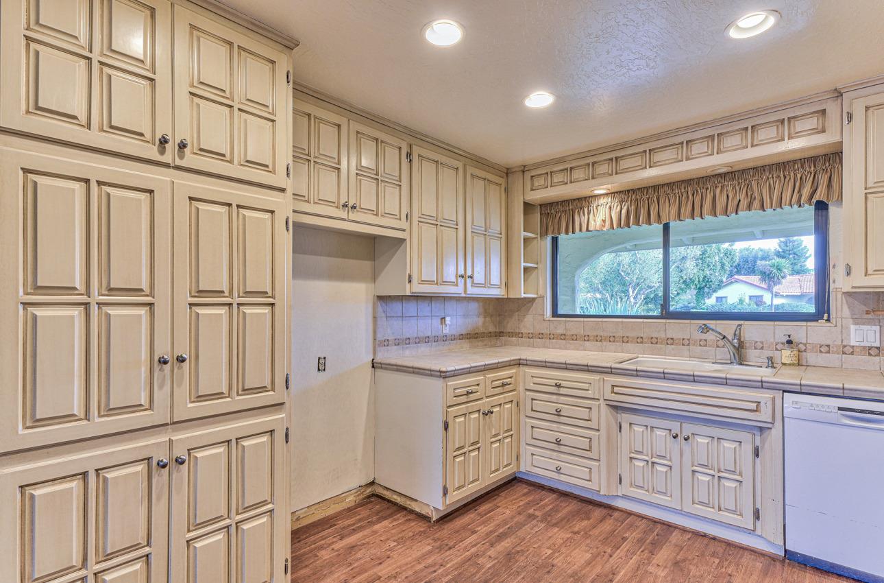 11680 Tam Oshanter Drive