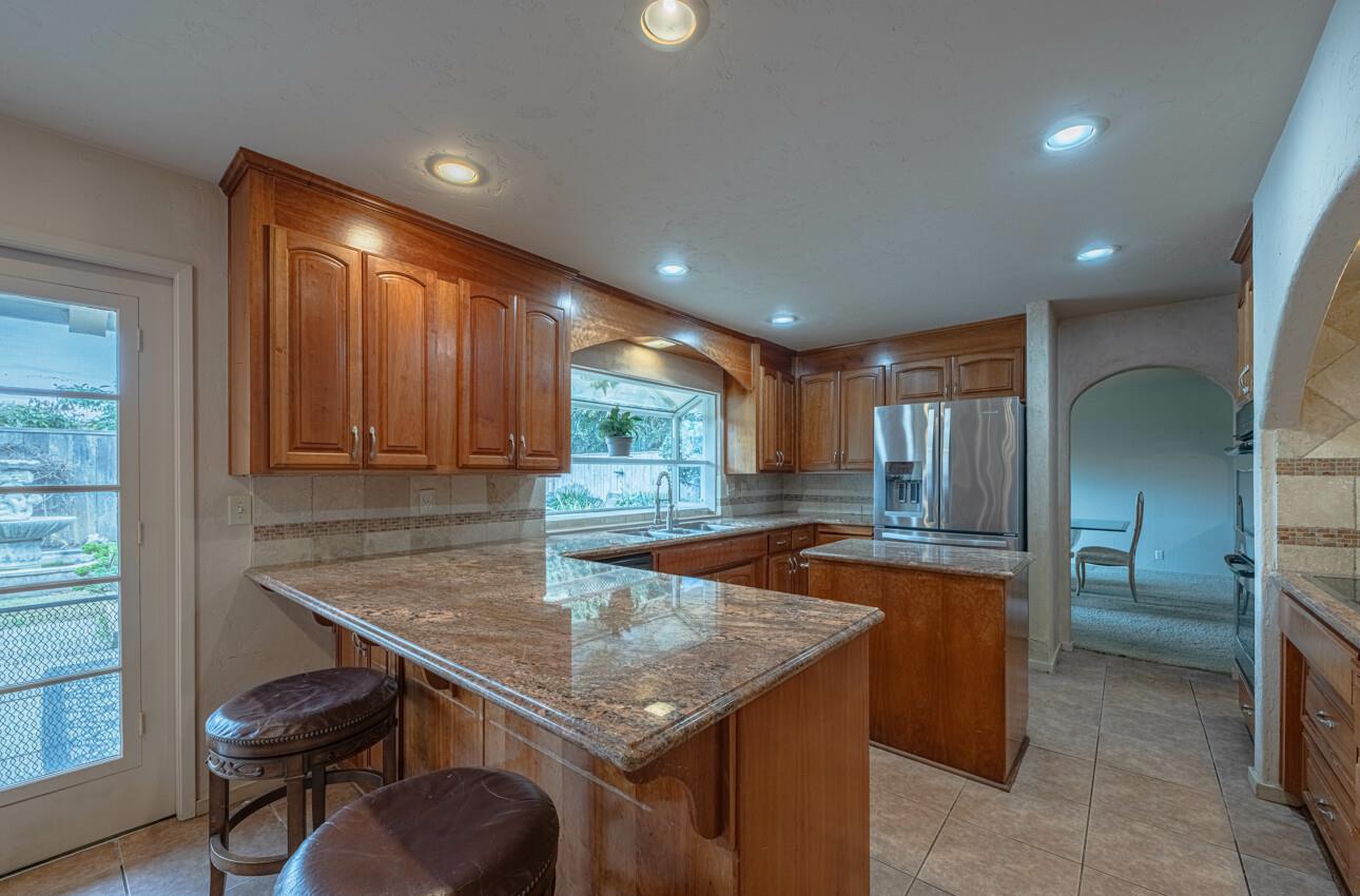 9 Santa Lucia AVE