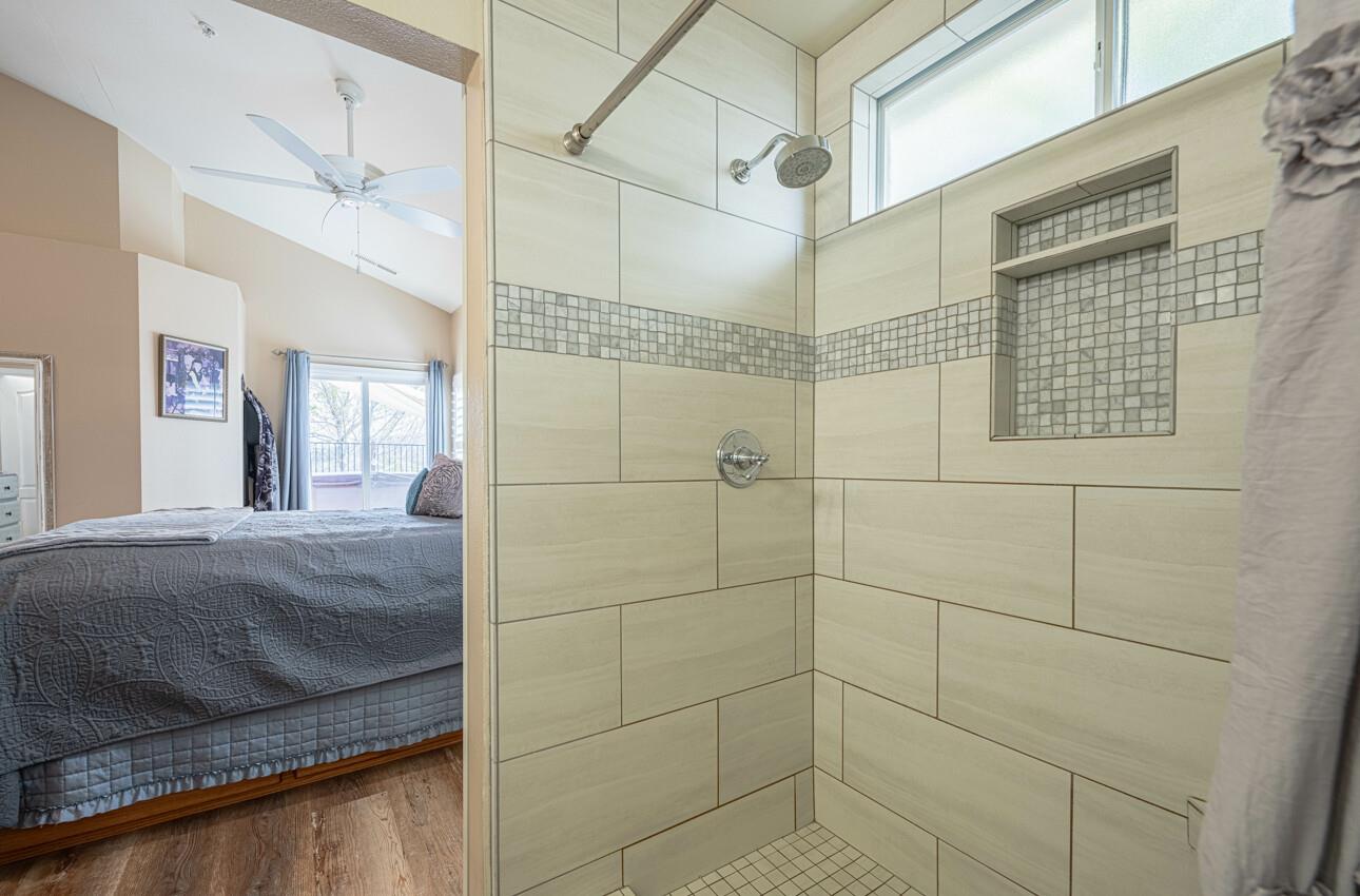 25211 Azalea CT
