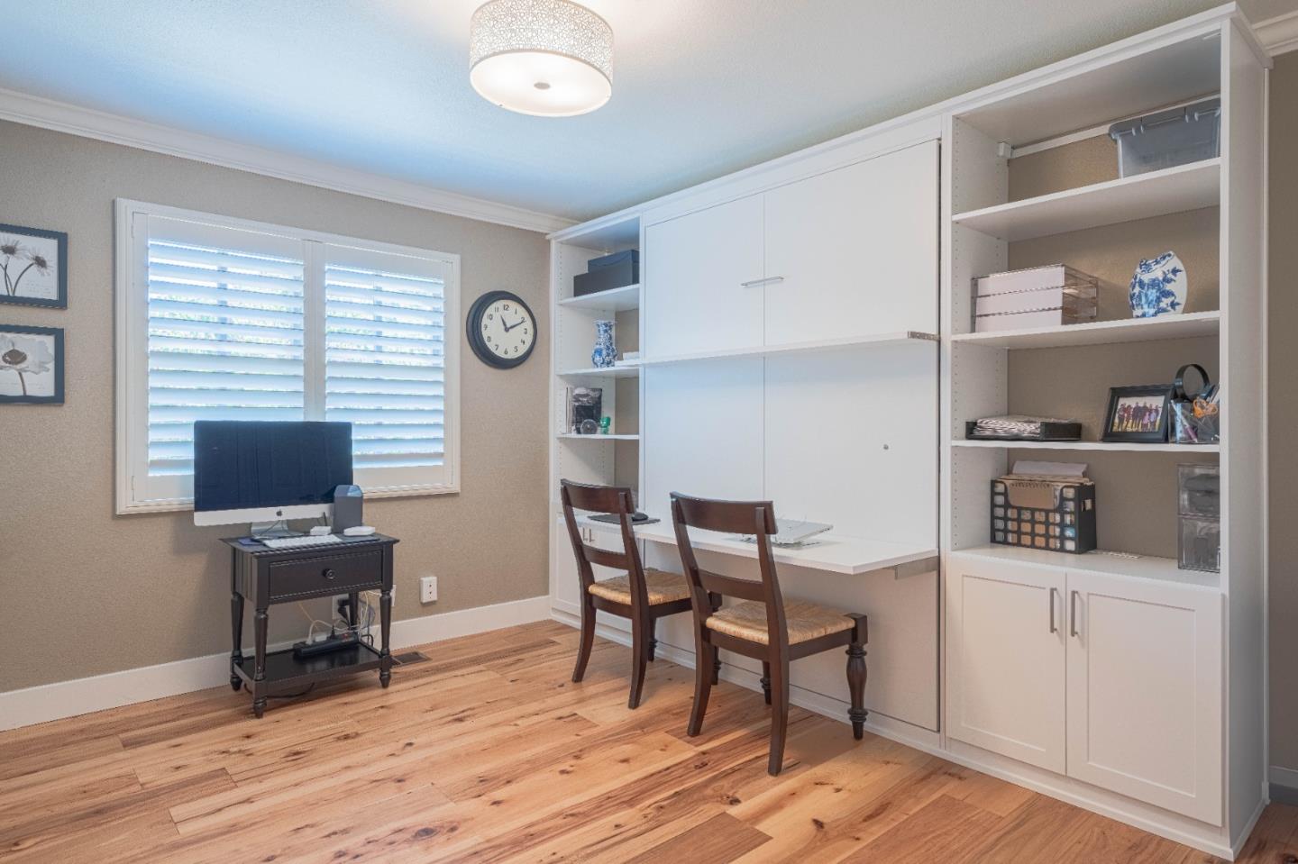 25552 Meadowview Circle