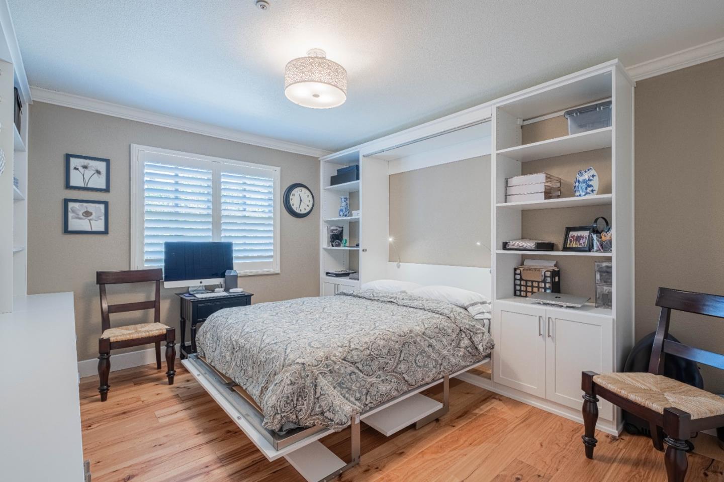 25552 Meadowview Circle