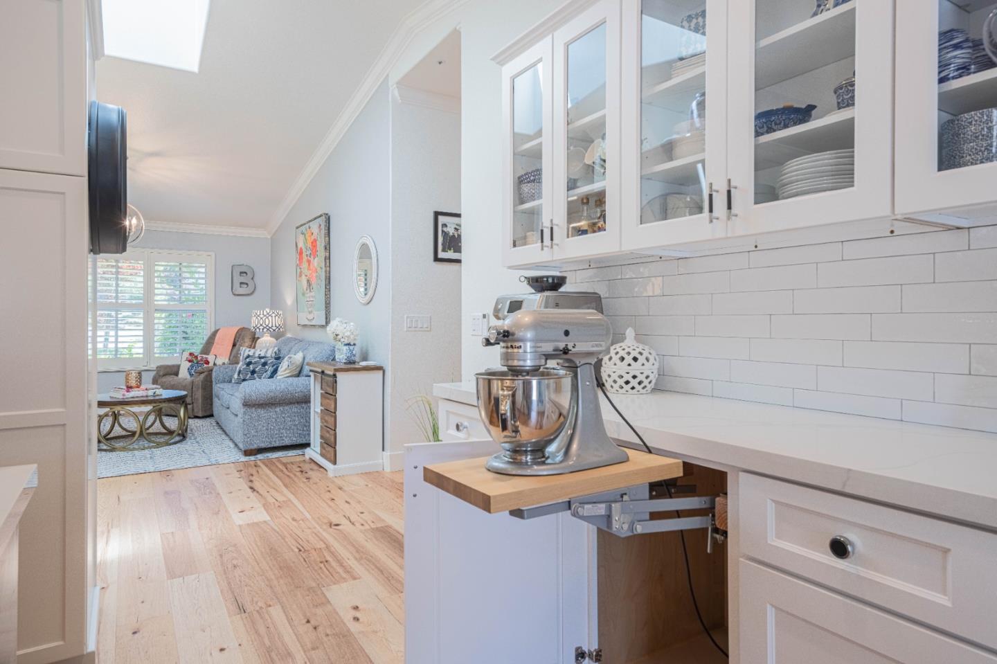 25552 Meadowview Circle