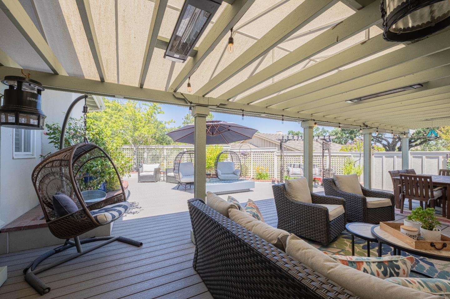 25552 Meadowview Circle