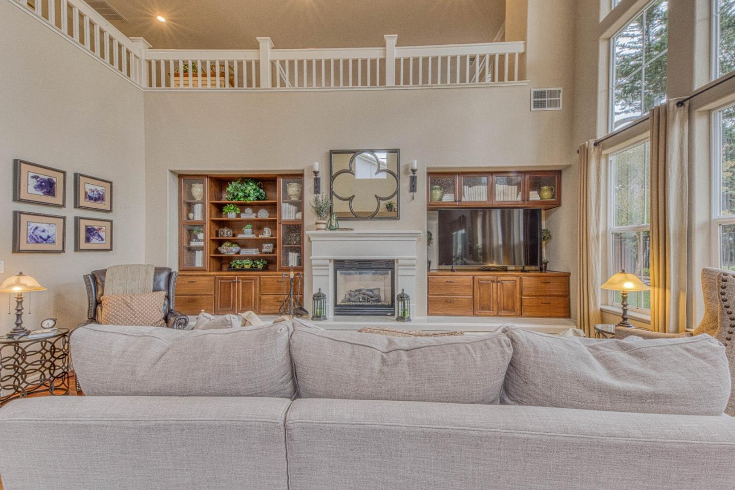 4150 Peninsula Point Drive
