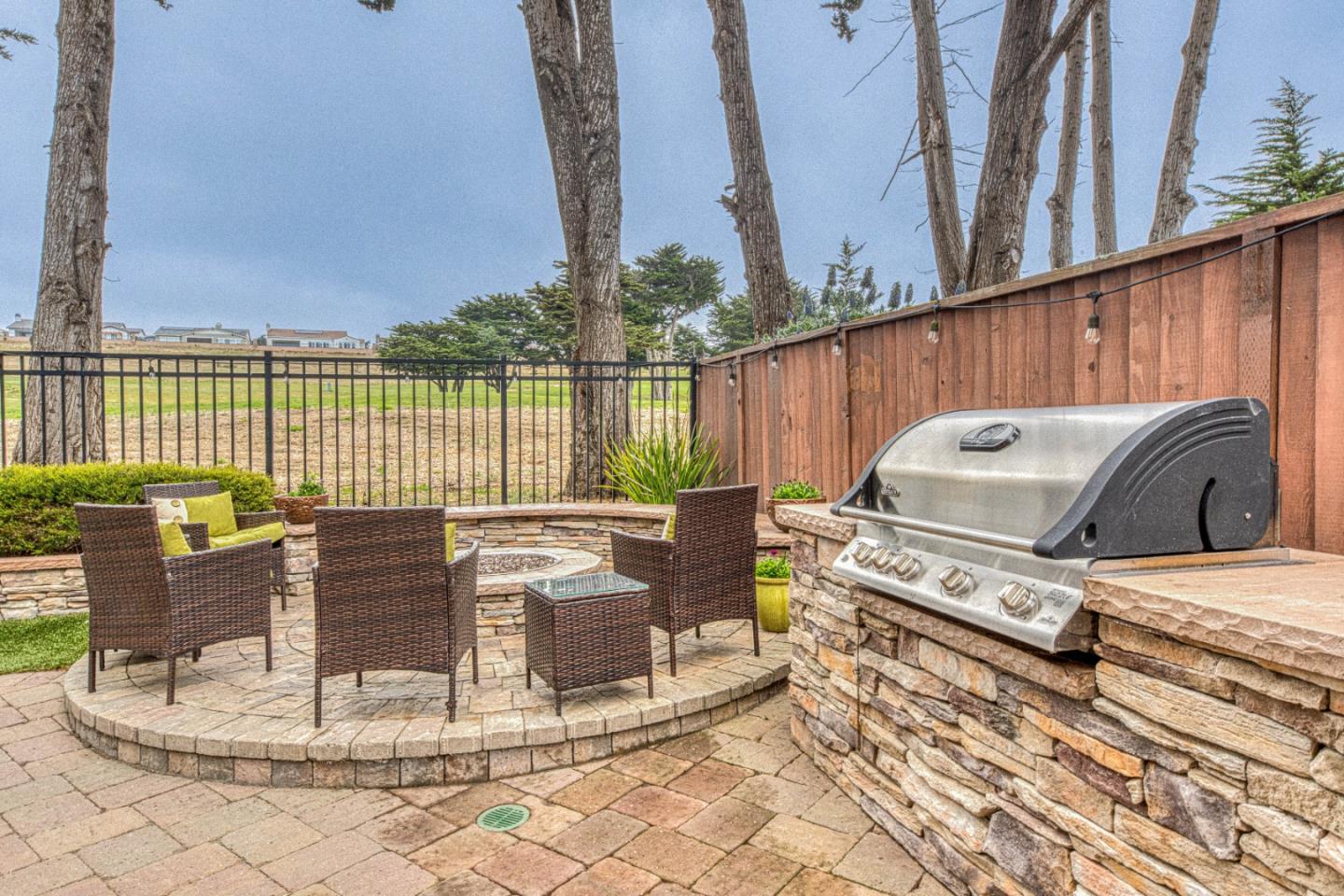4150 Peninsula Point Drive