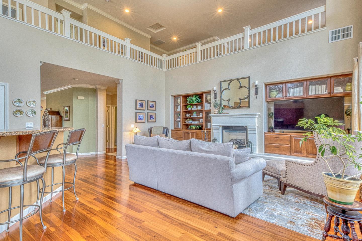 4150 Peninsula Point Drive