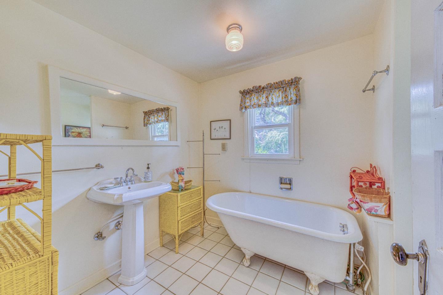 47305 Arroyo Seco Road