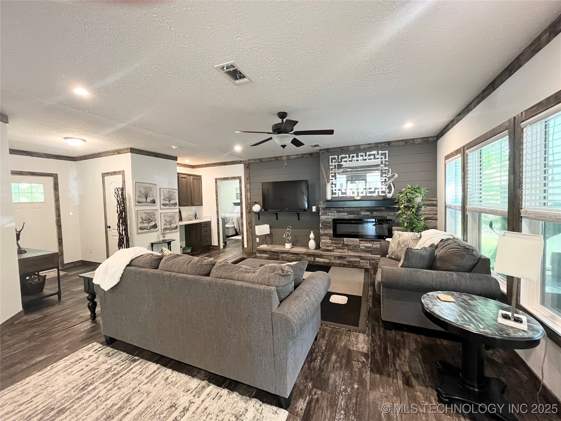 425599 E 1168 Road