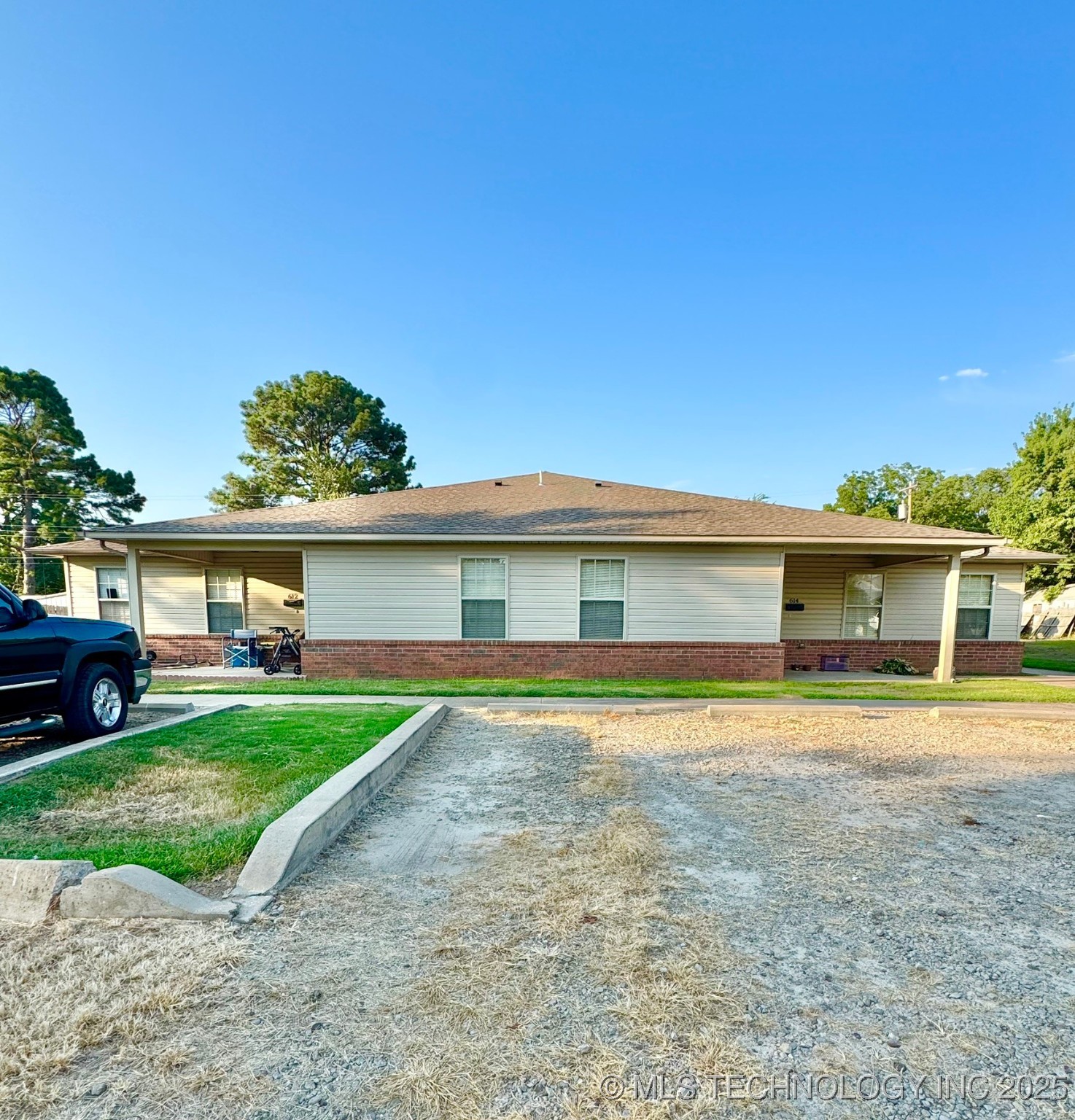 614 W Jefferson Avenue