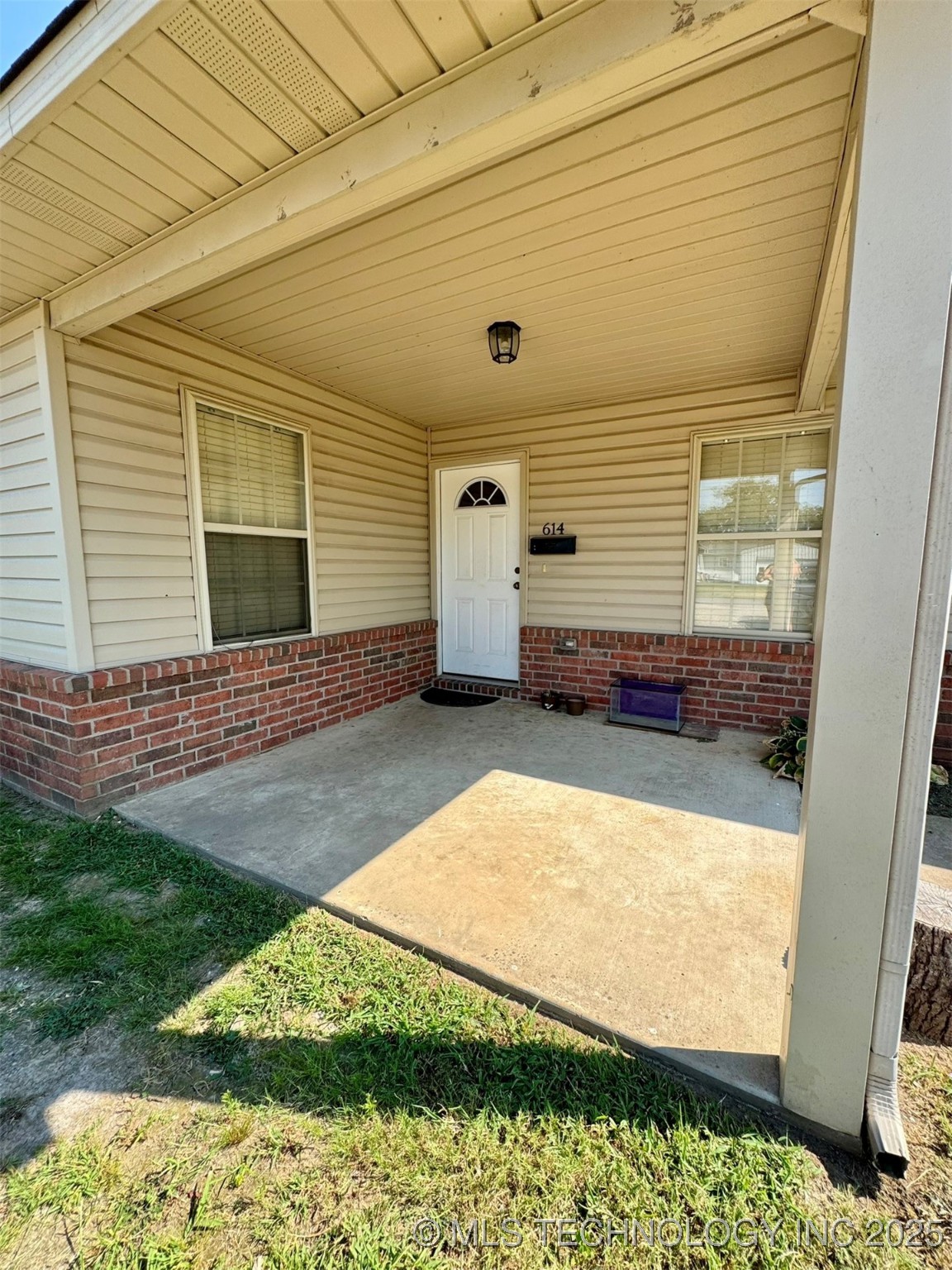 614 W Jefferson Avenue