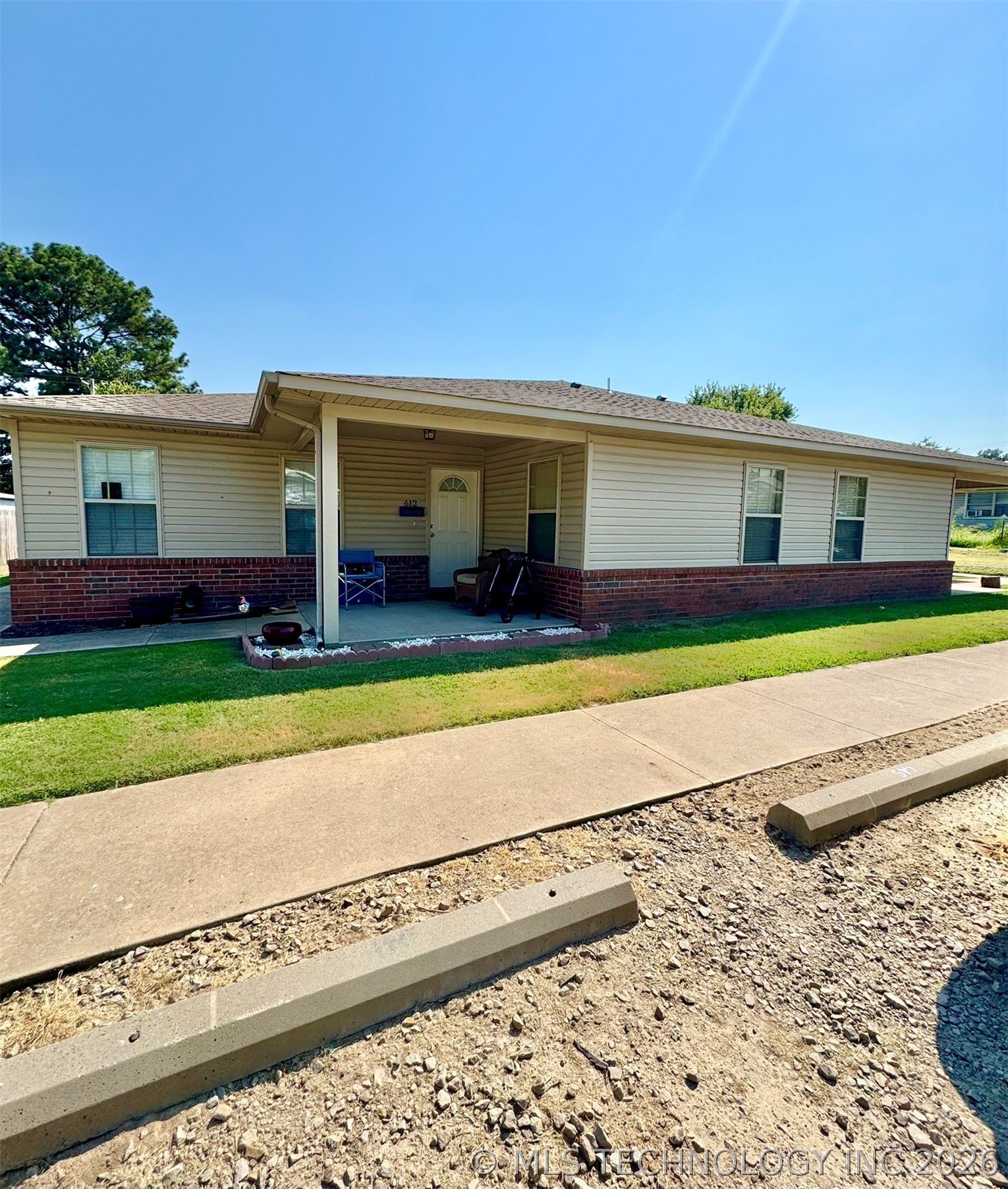 614 W Jefferson Avenue