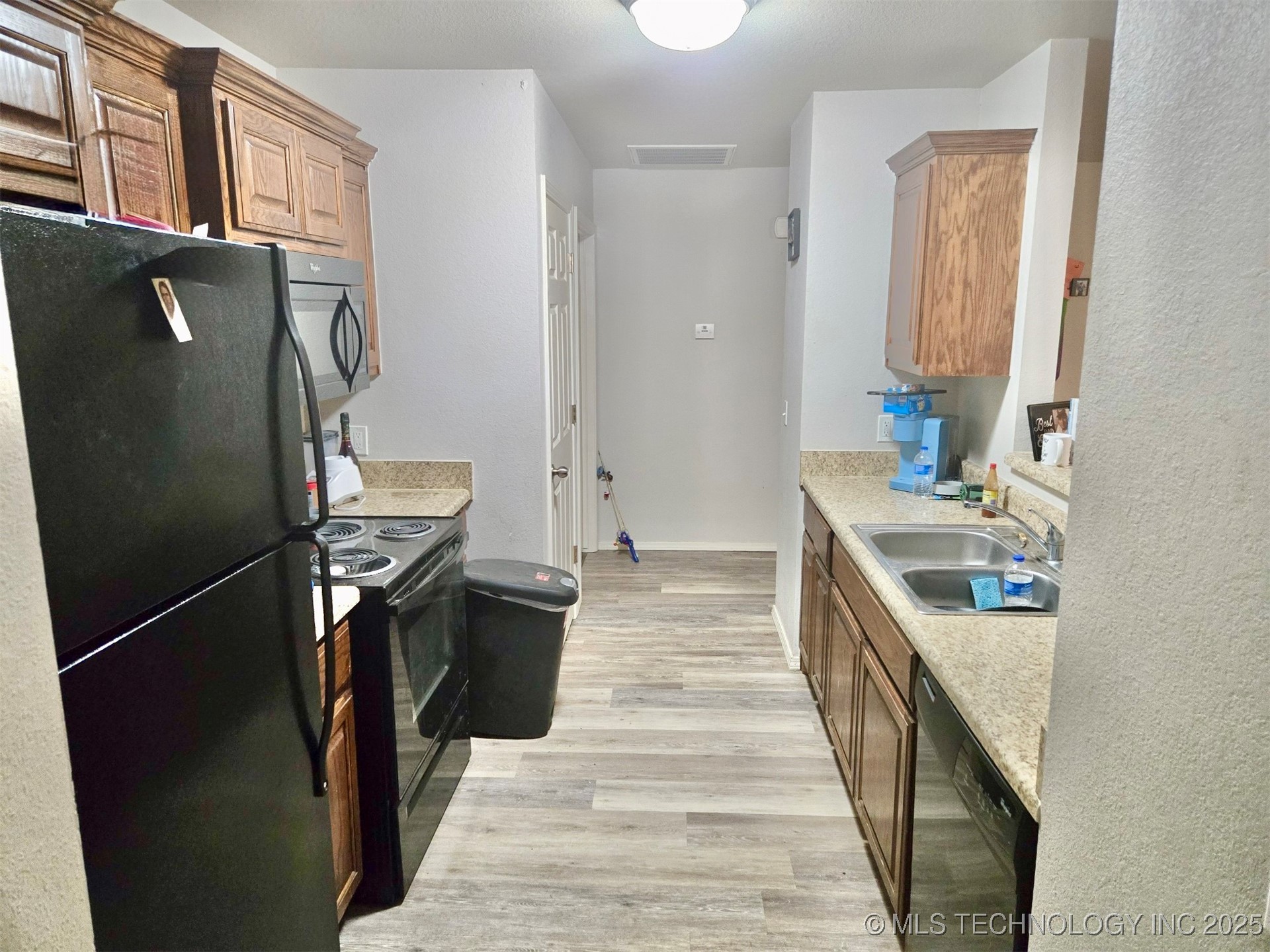 614 W Jefferson Avenue