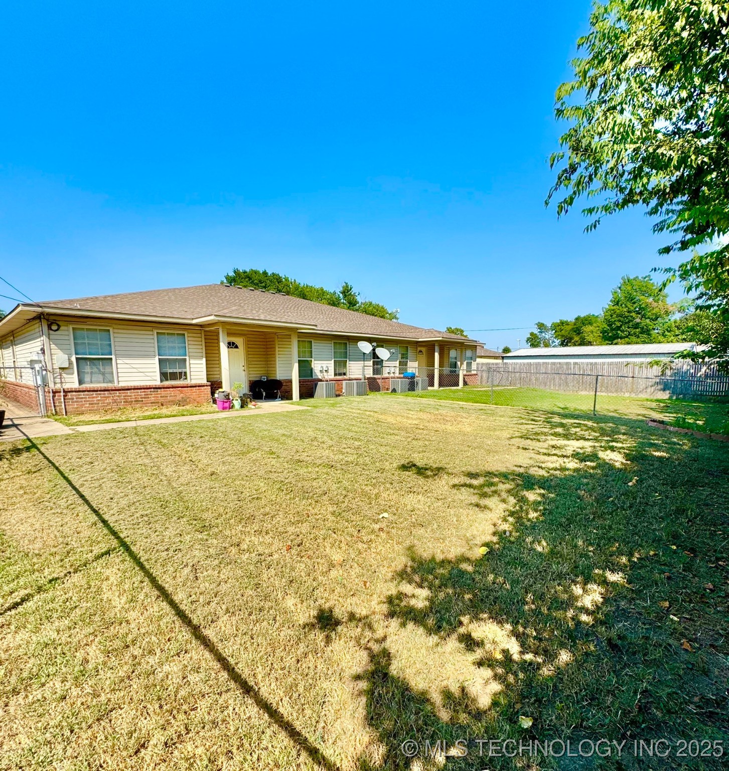 614 W Jefferson Avenue