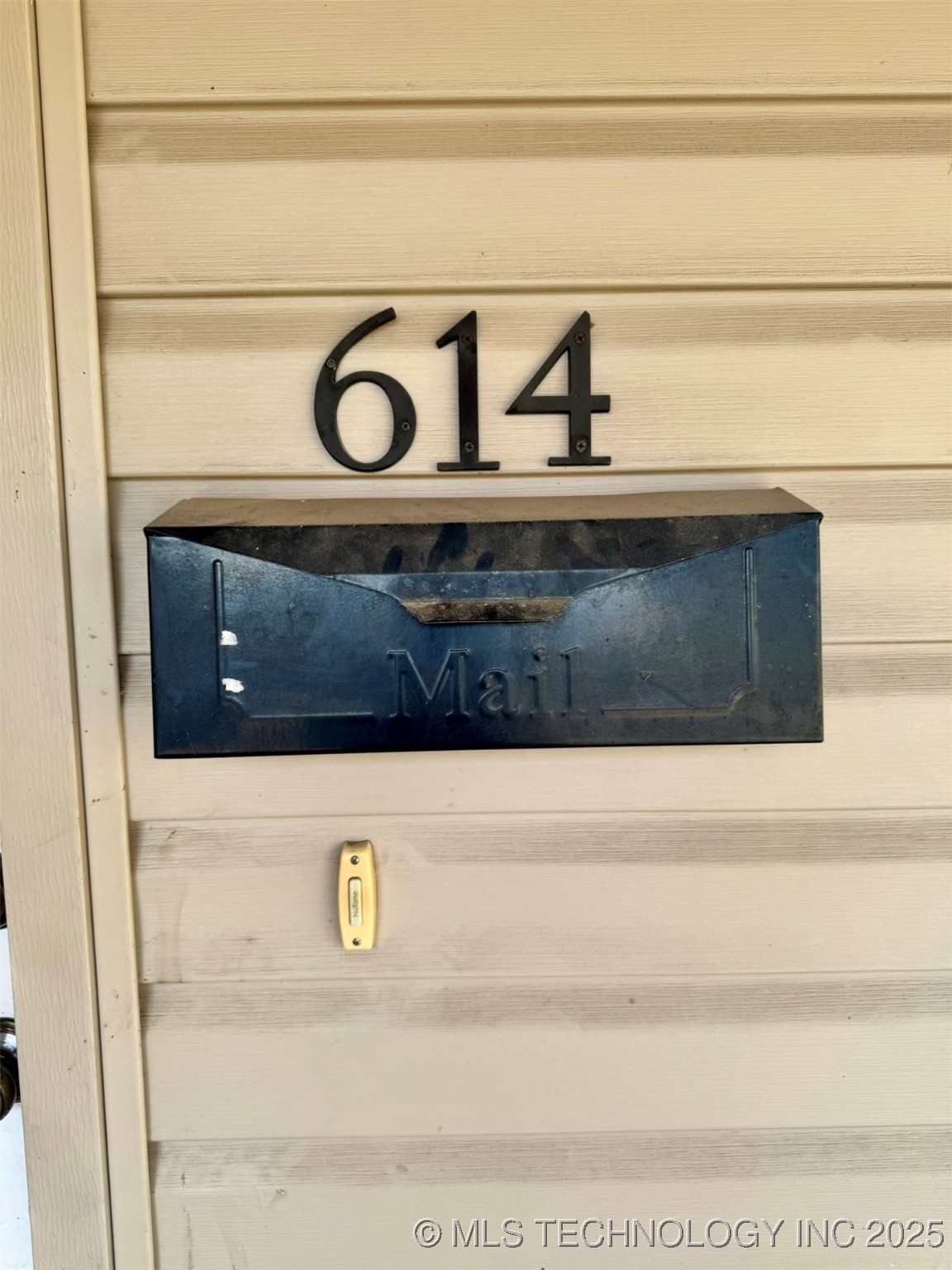 614 W Jefferson Avenue