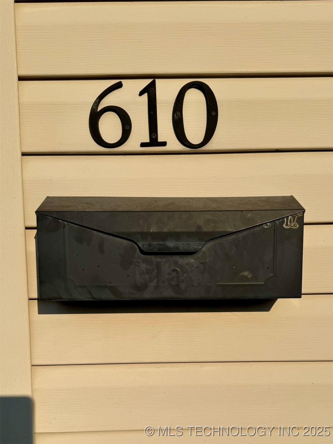 614 W Jefferson Avenue