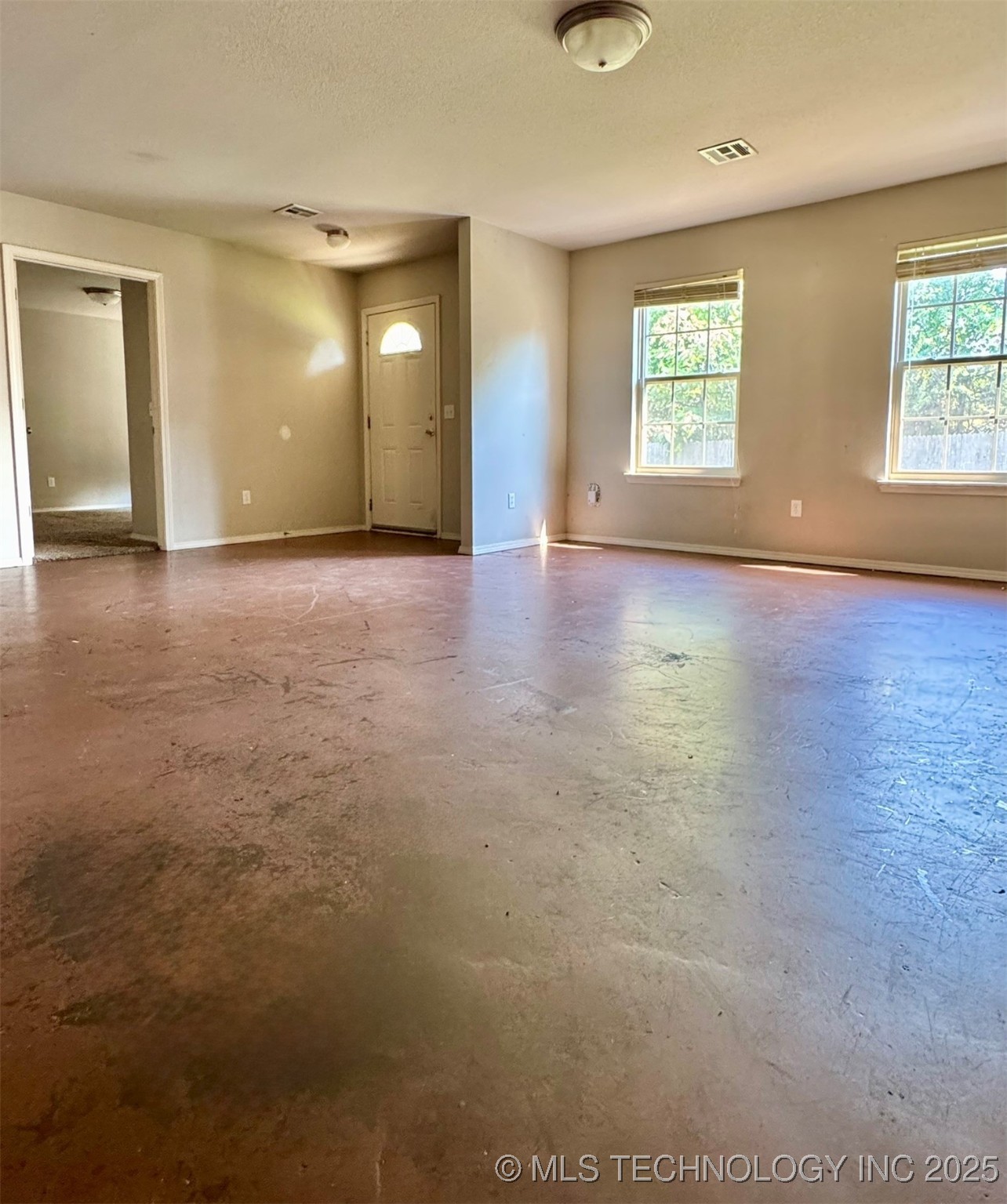 614 W Jefferson Avenue