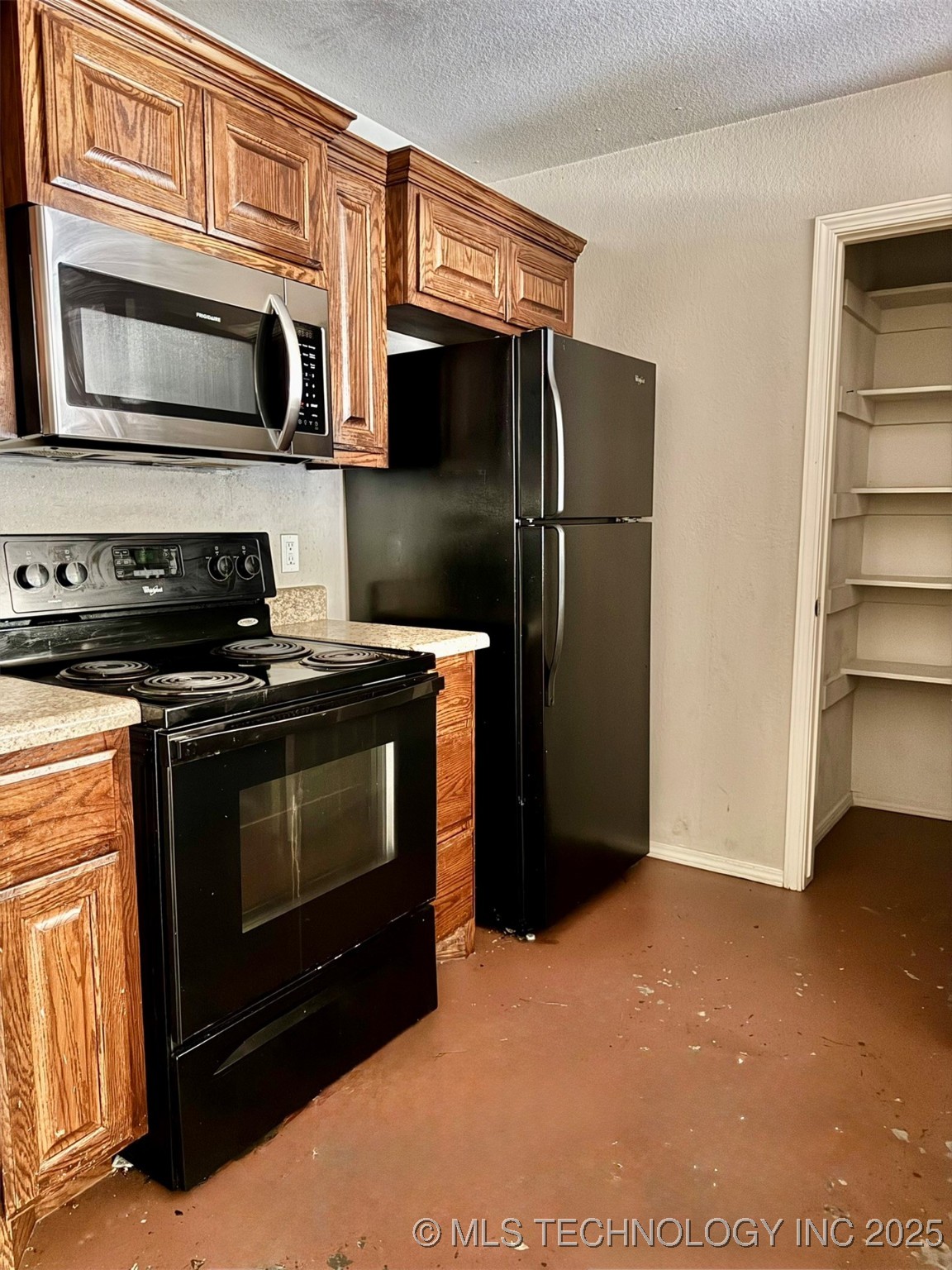 614 W Jefferson Avenue