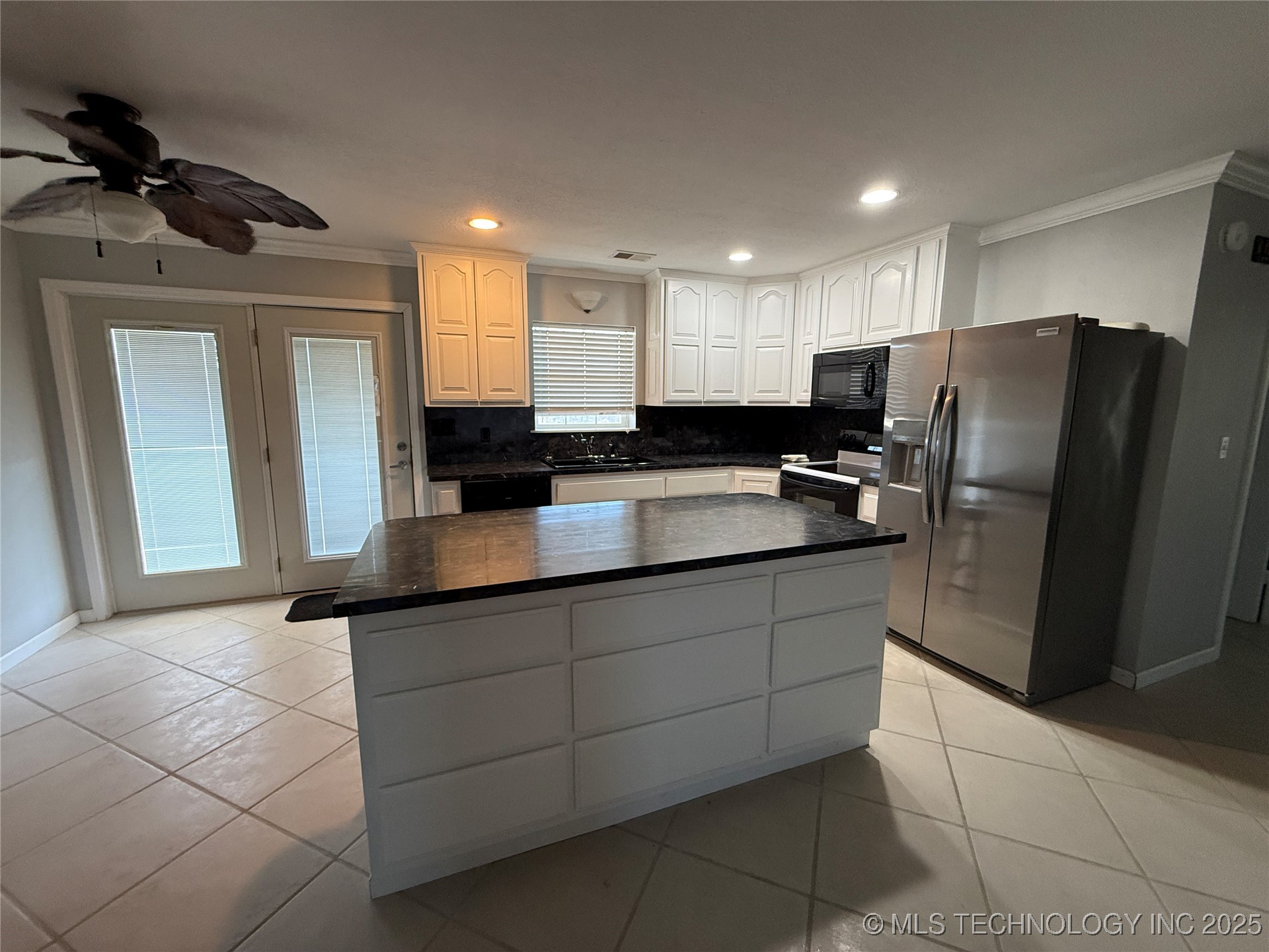 2930 N 11th Street W