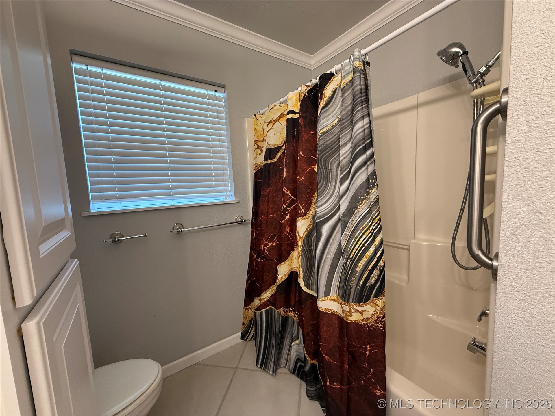 2930 N 11th Street W