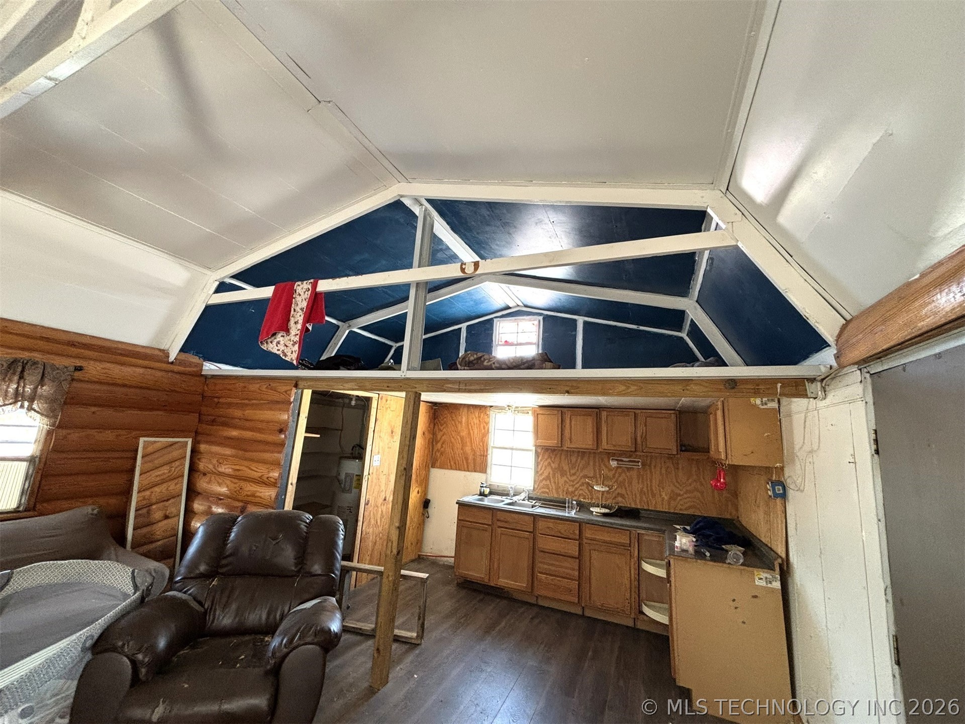 203 W Hanover