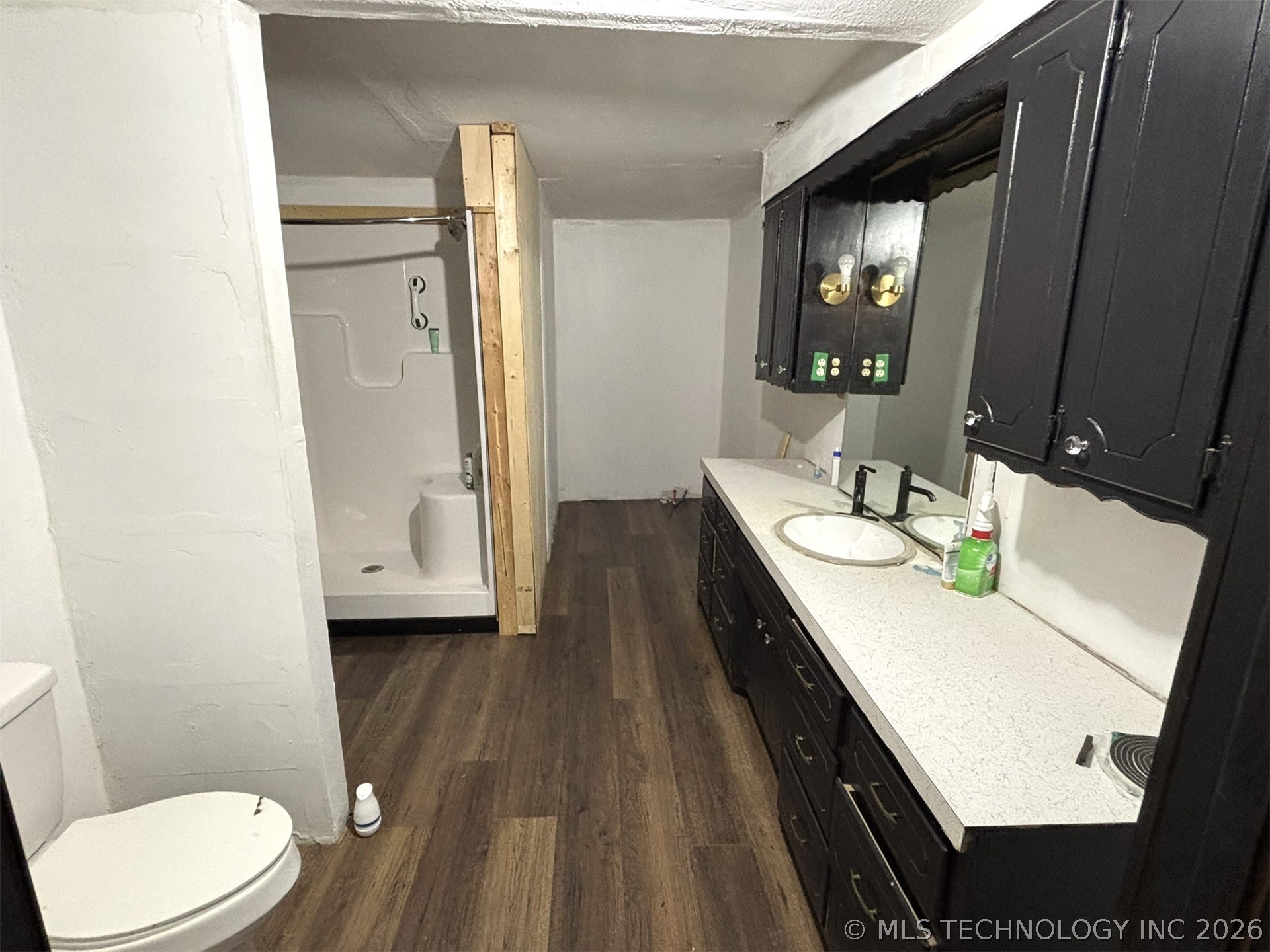 203 W Hanover