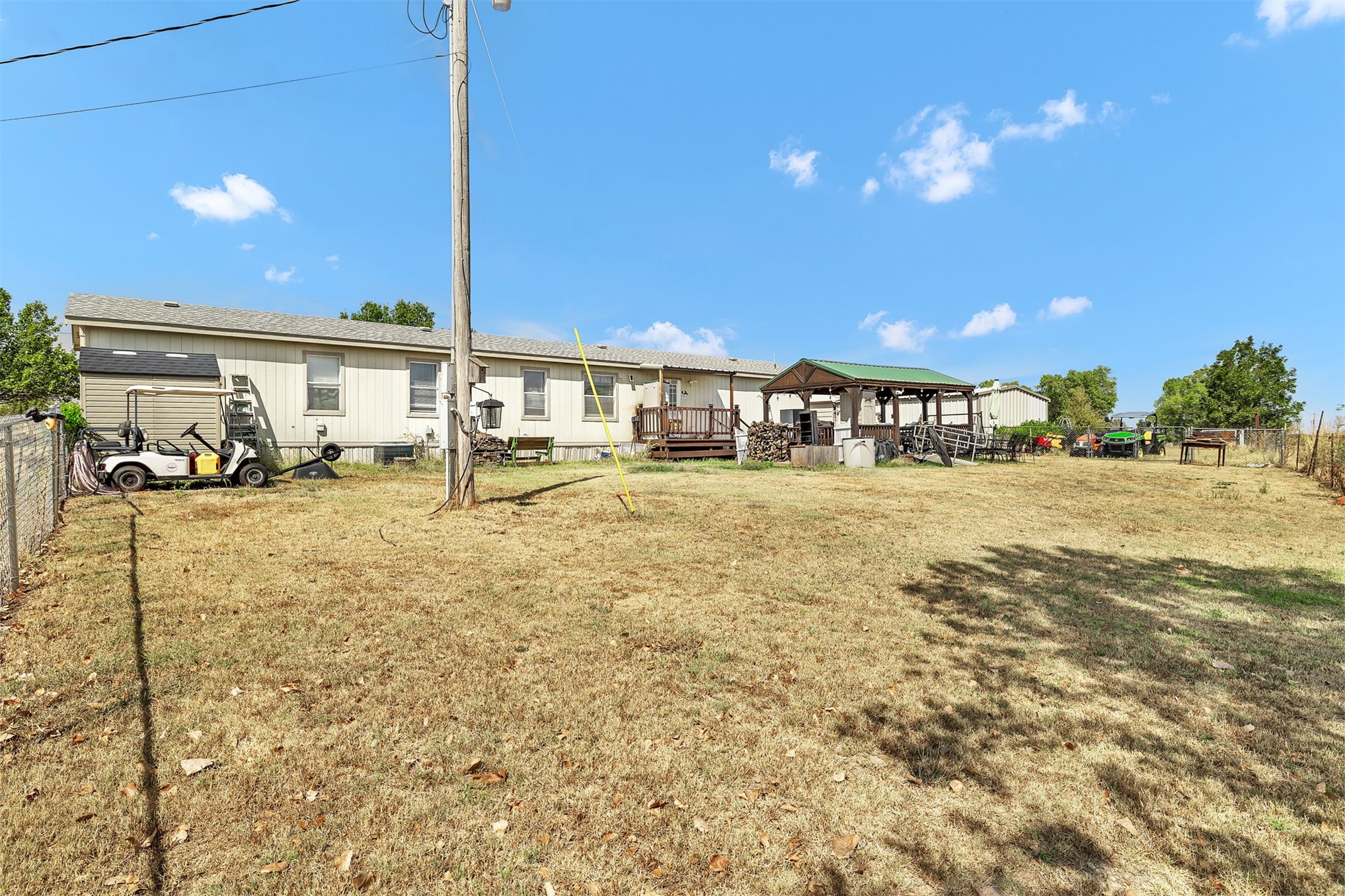 512 N Rockwell Avenue