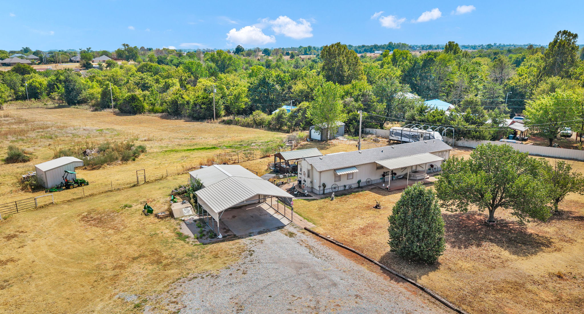 512 N Rockwell Avenue