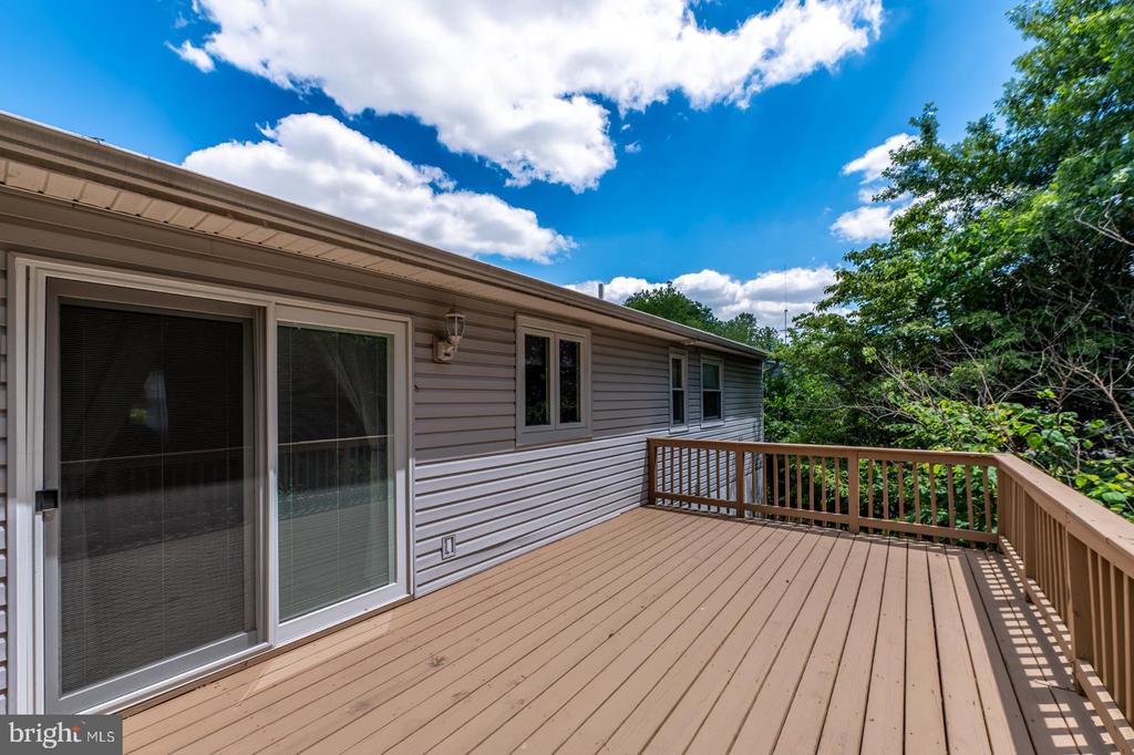 4 HILLCREST DRIVE