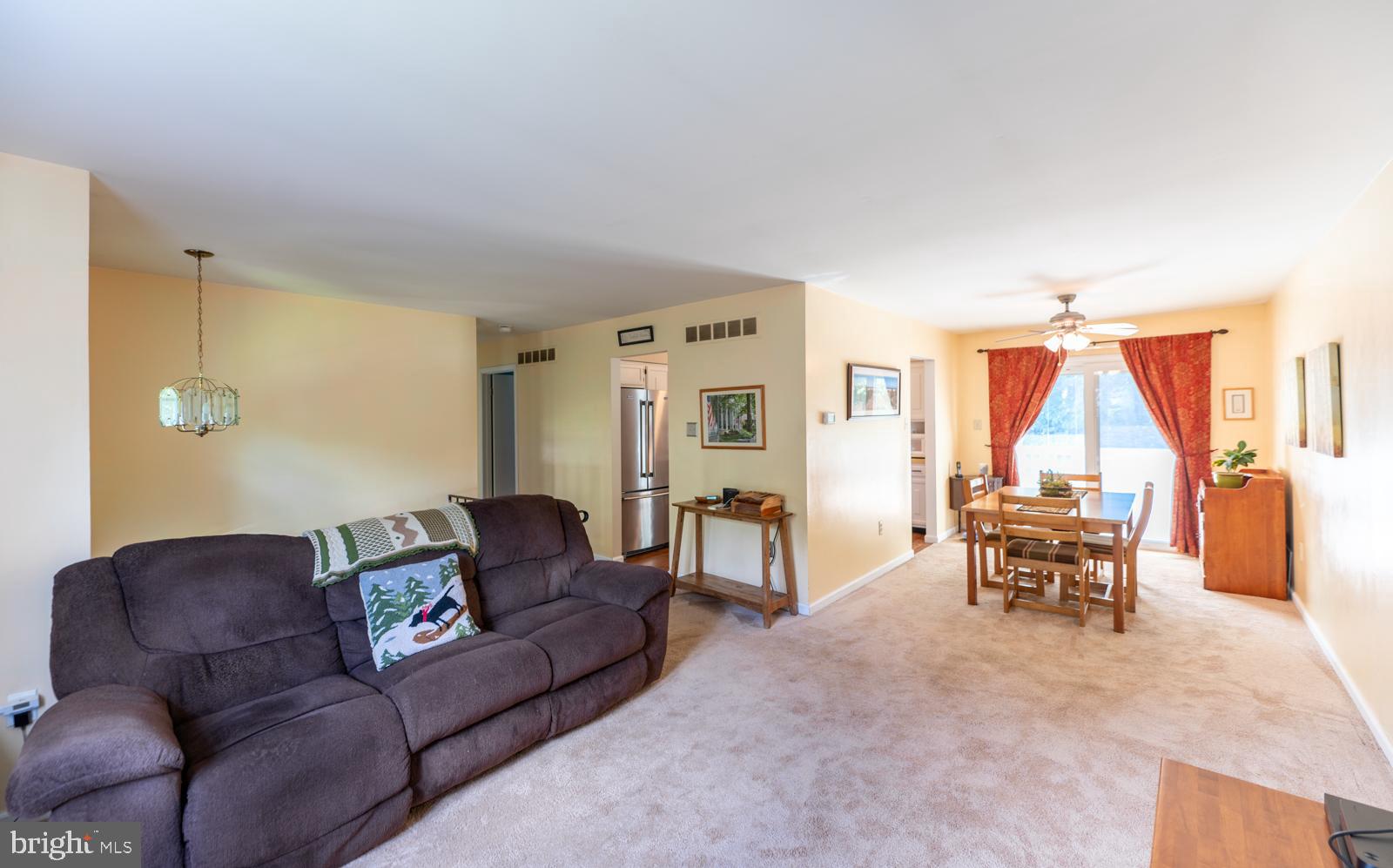 4 HILLCREST DRIVE