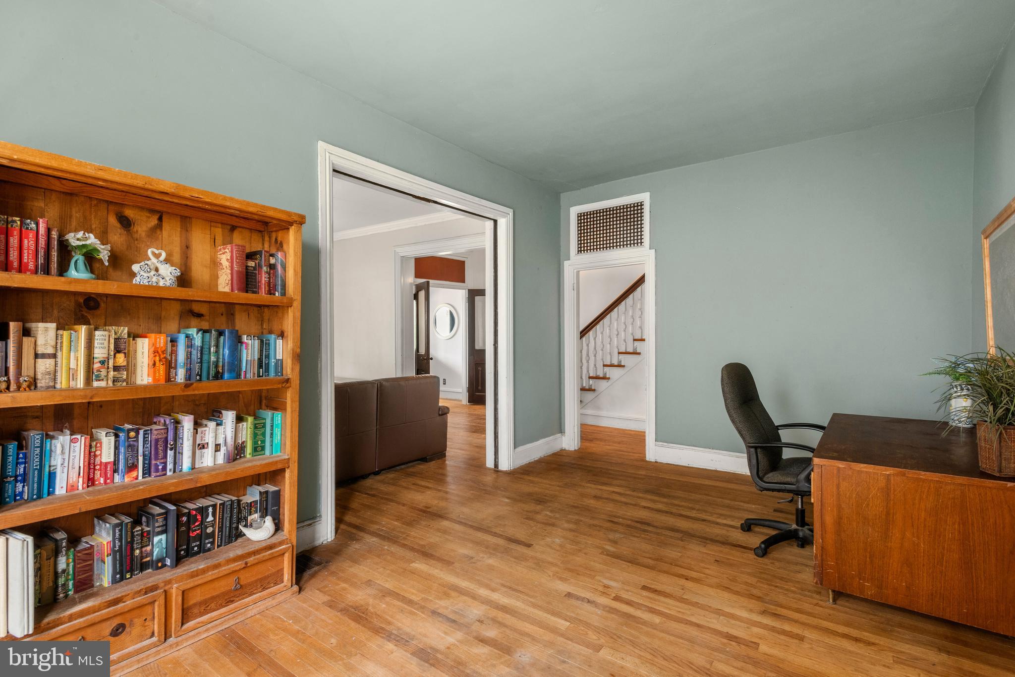 520 W 1ST AVENUE