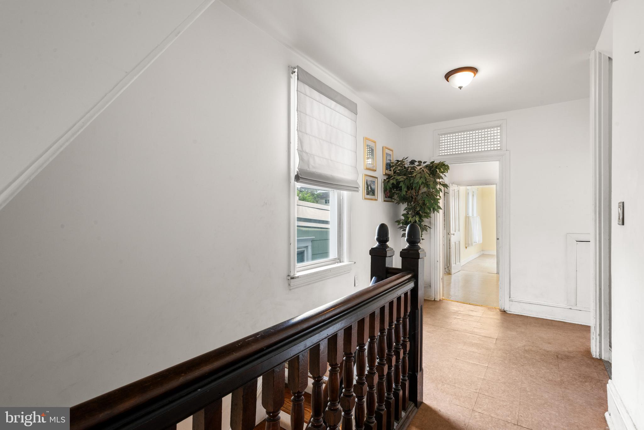 520 W 1ST AVENUE