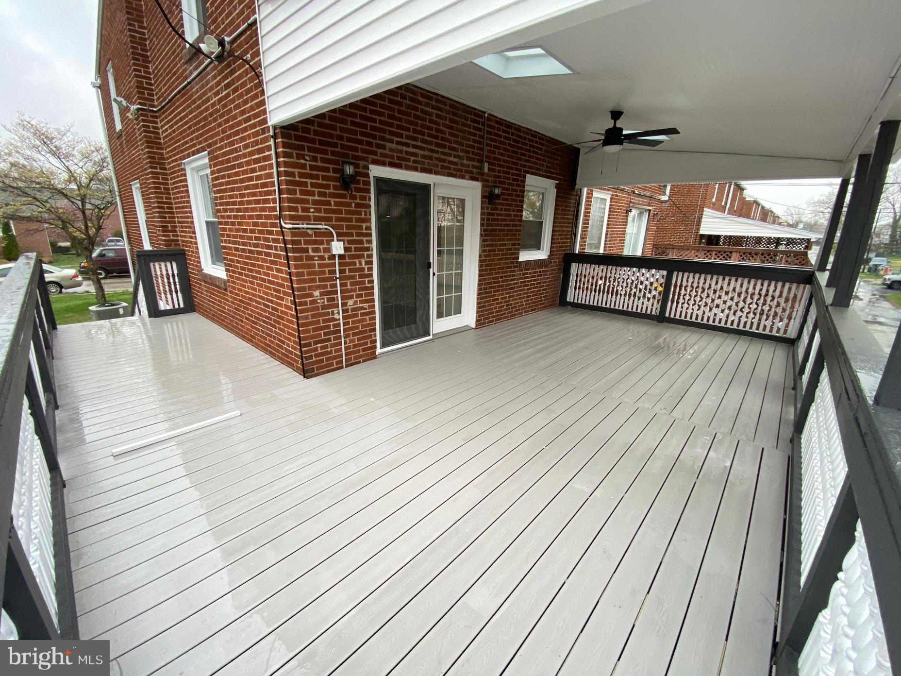 371 CEDAR AVENUE