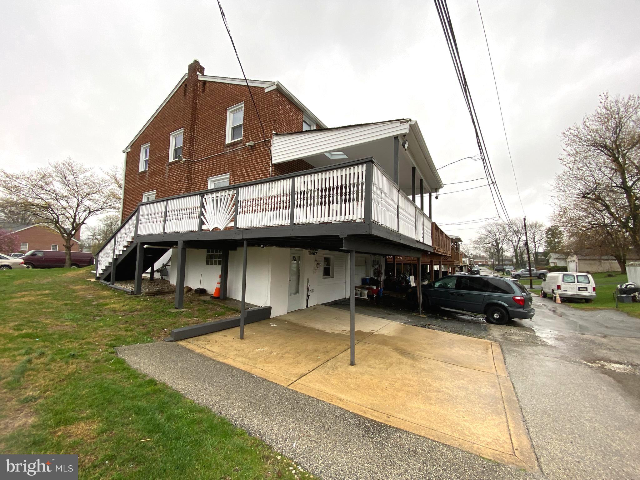 371 CEDAR AVENUE