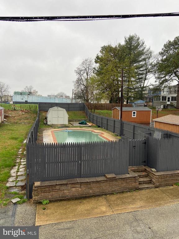 371 CEDAR AVENUE